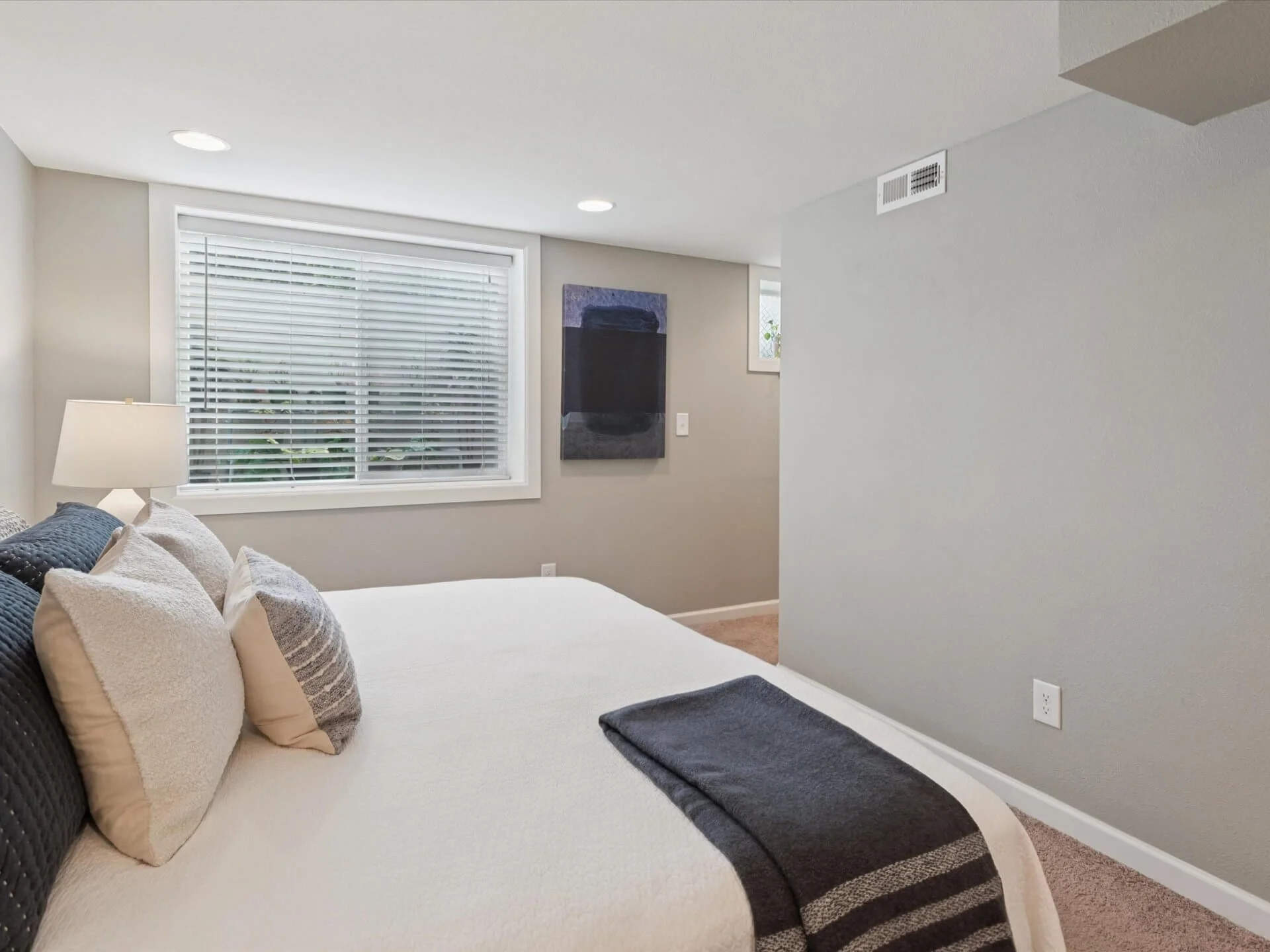 26-SE Ogden St - Portland - 126.jpg