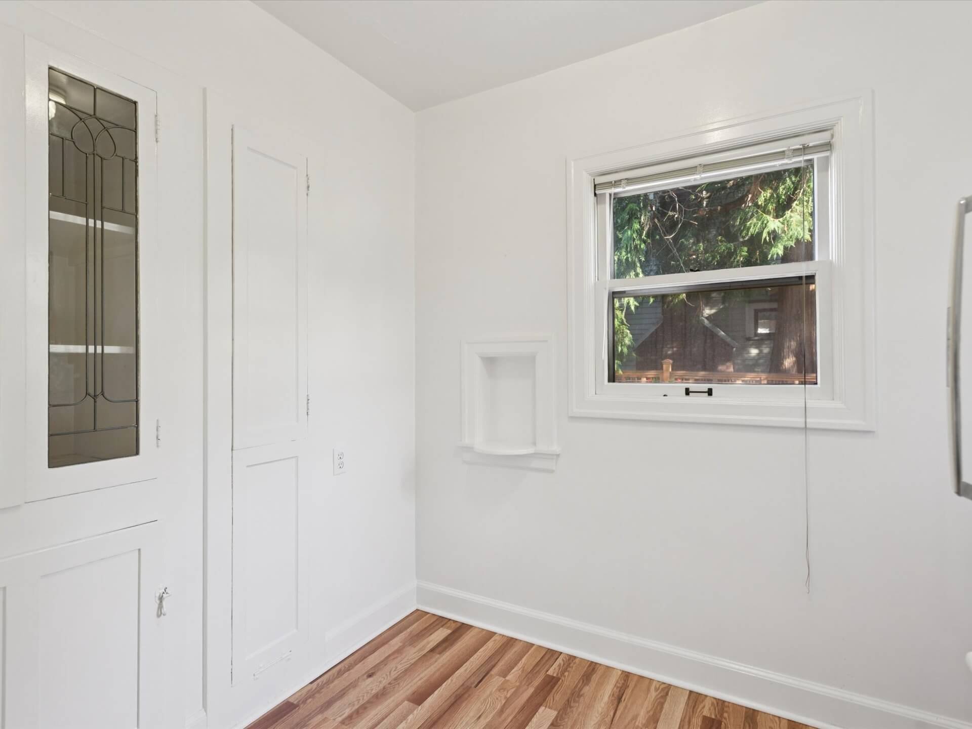 20-NE Hassalo St - Portland - 096.jpg