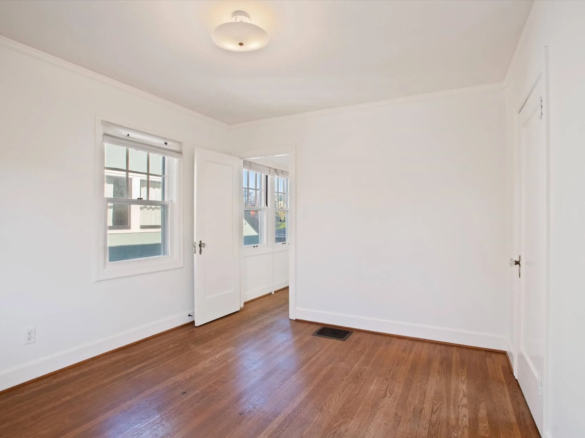 30-NE Hassalo St - Portland - 149.jpg