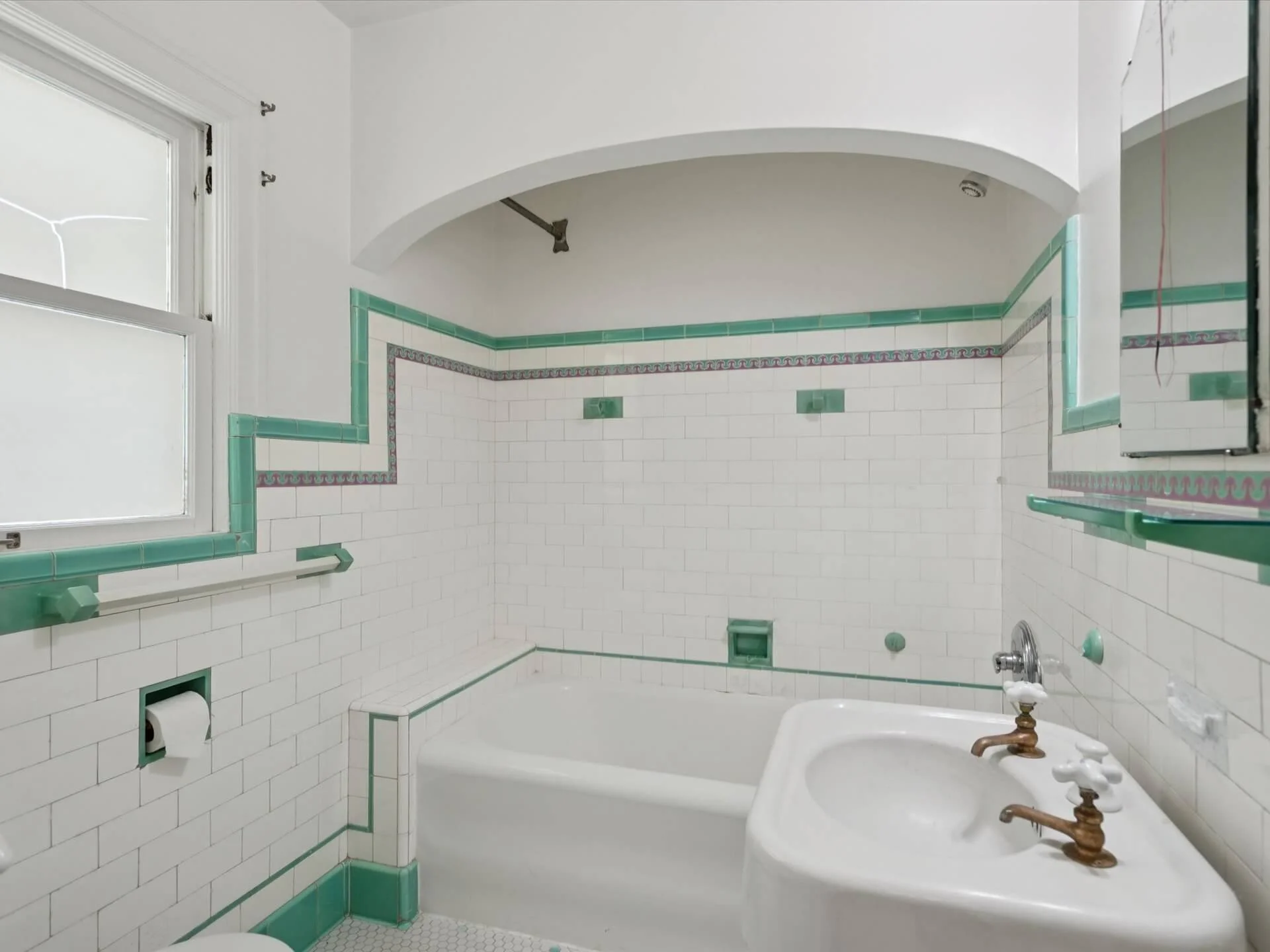 31-NE Hassalo St - Portland - 151.jpg