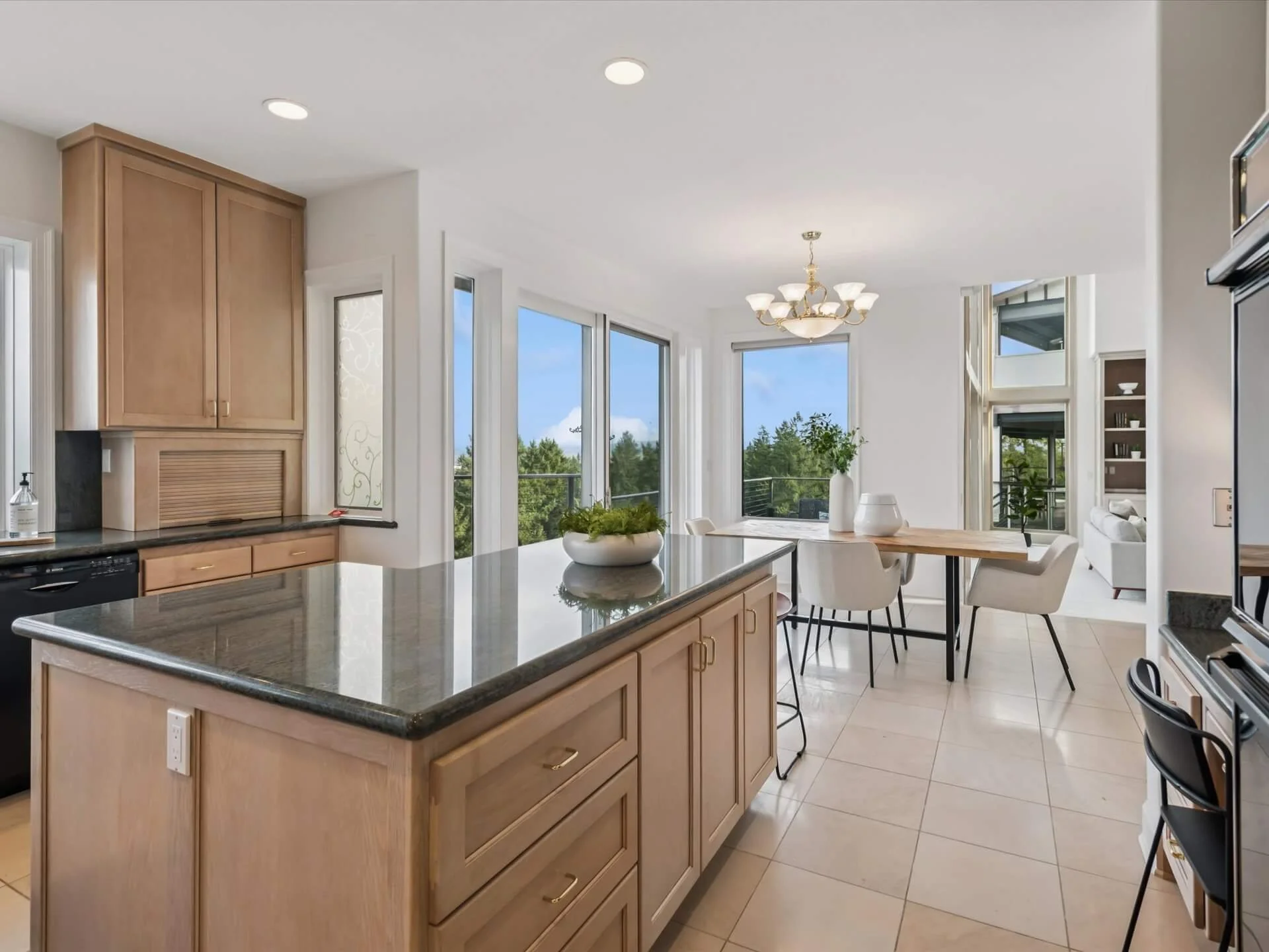 24-NE Cliff St - Portland - 106.jpg