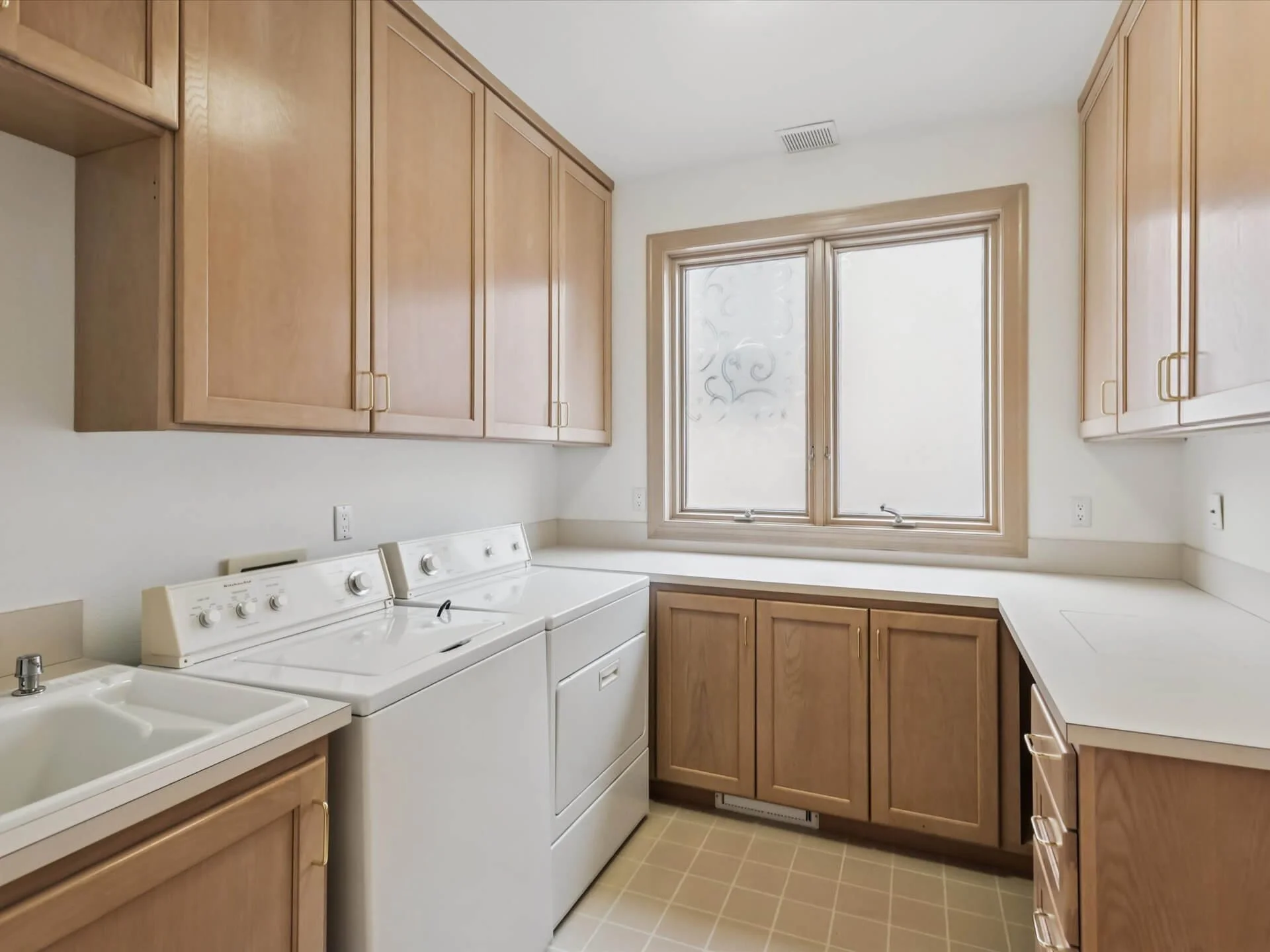 32-NE Cliff St - Portland - 146.jpg