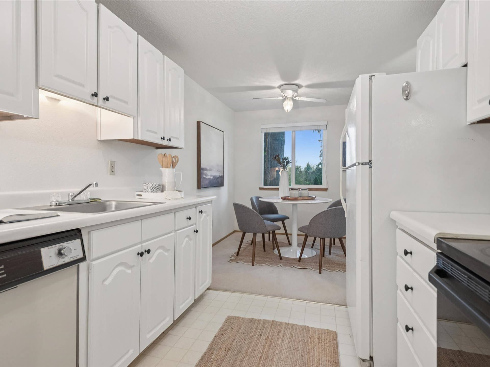 18-SW Allen Blvd - Beaverton - 086.jpg