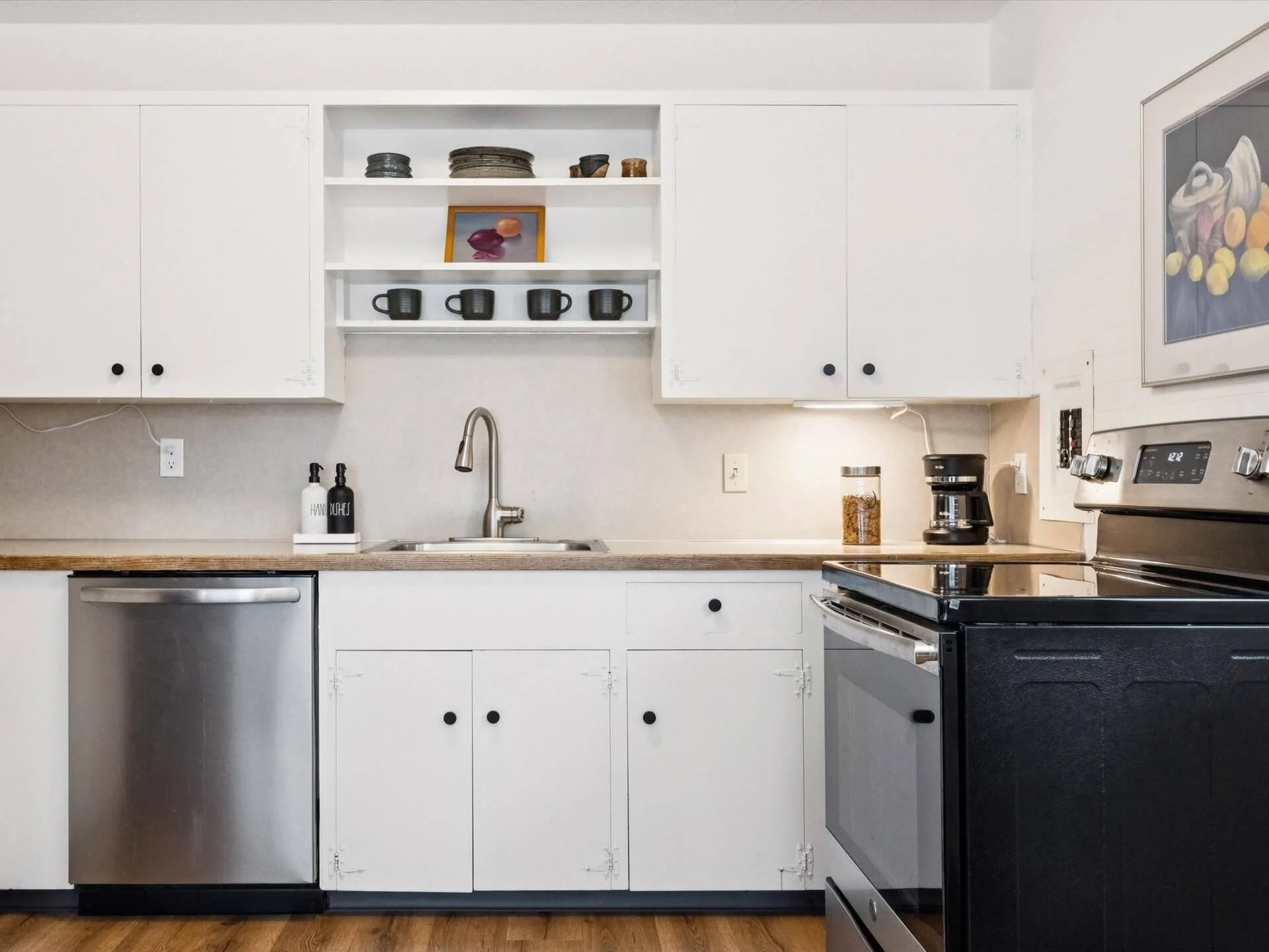 19-3332 SE 9th Ave, Portland - 20260209 - 091.jpg