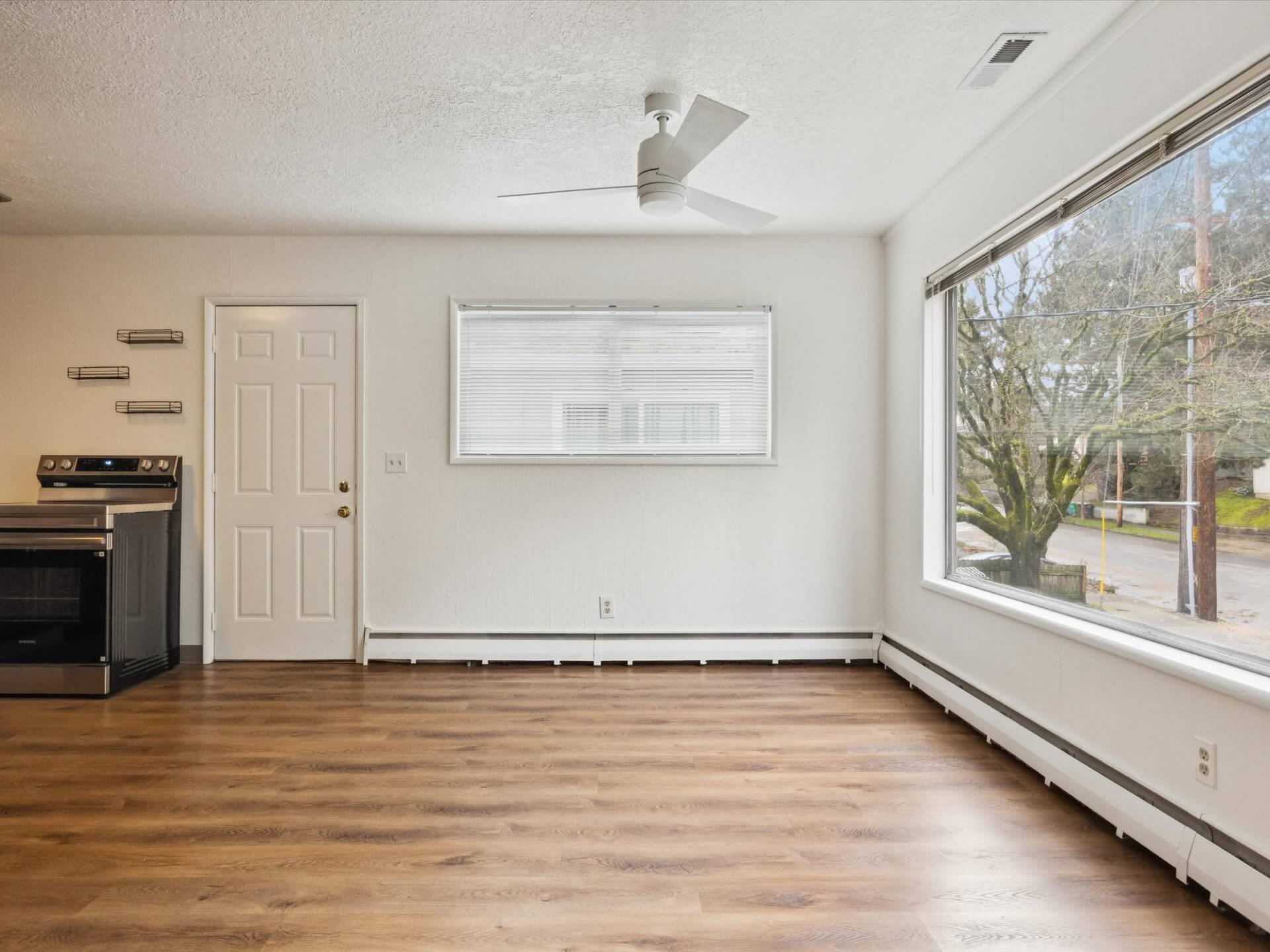 32-3332 SE 9th Ave, Portland - 20260209 - 156.jpg