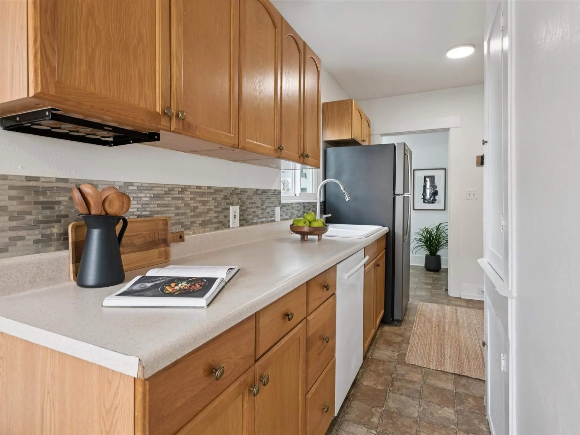 15-NE Oregon St - Portland - 071.jpg