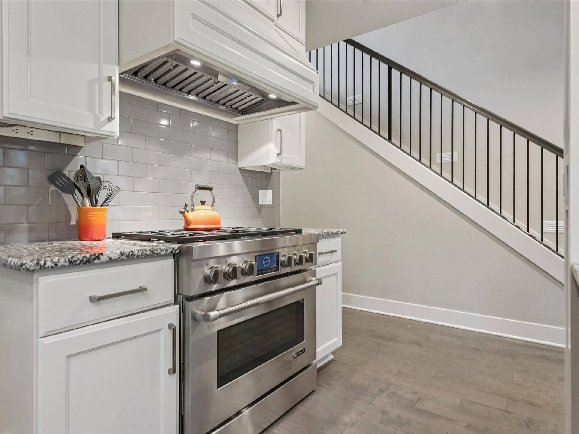 11-SW 46th Ave - Portland - 051.jpg