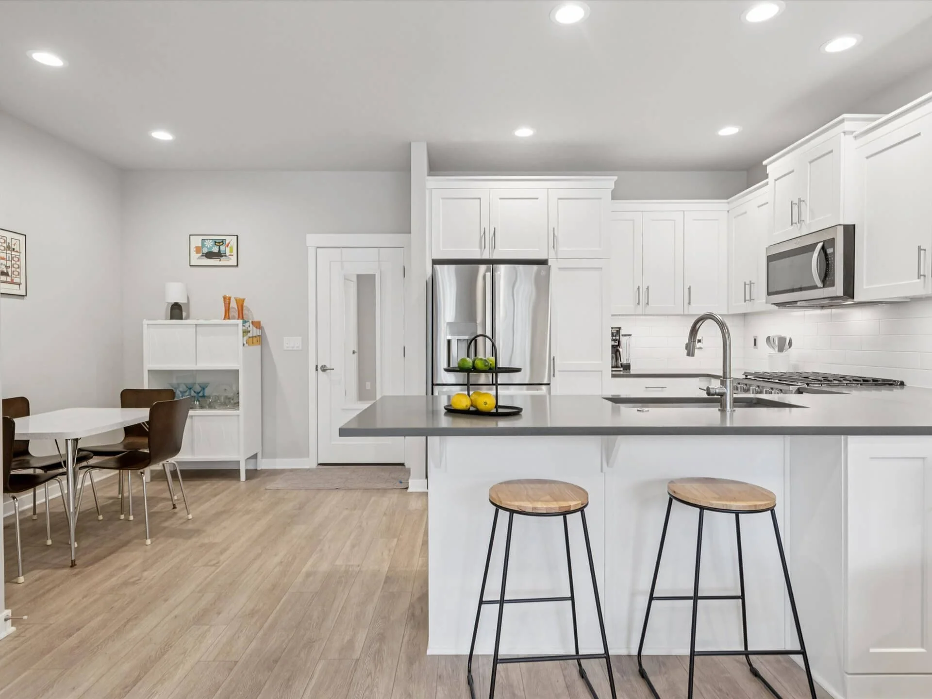 12-SE Century Blvd - Hillsboro - 056.jpg