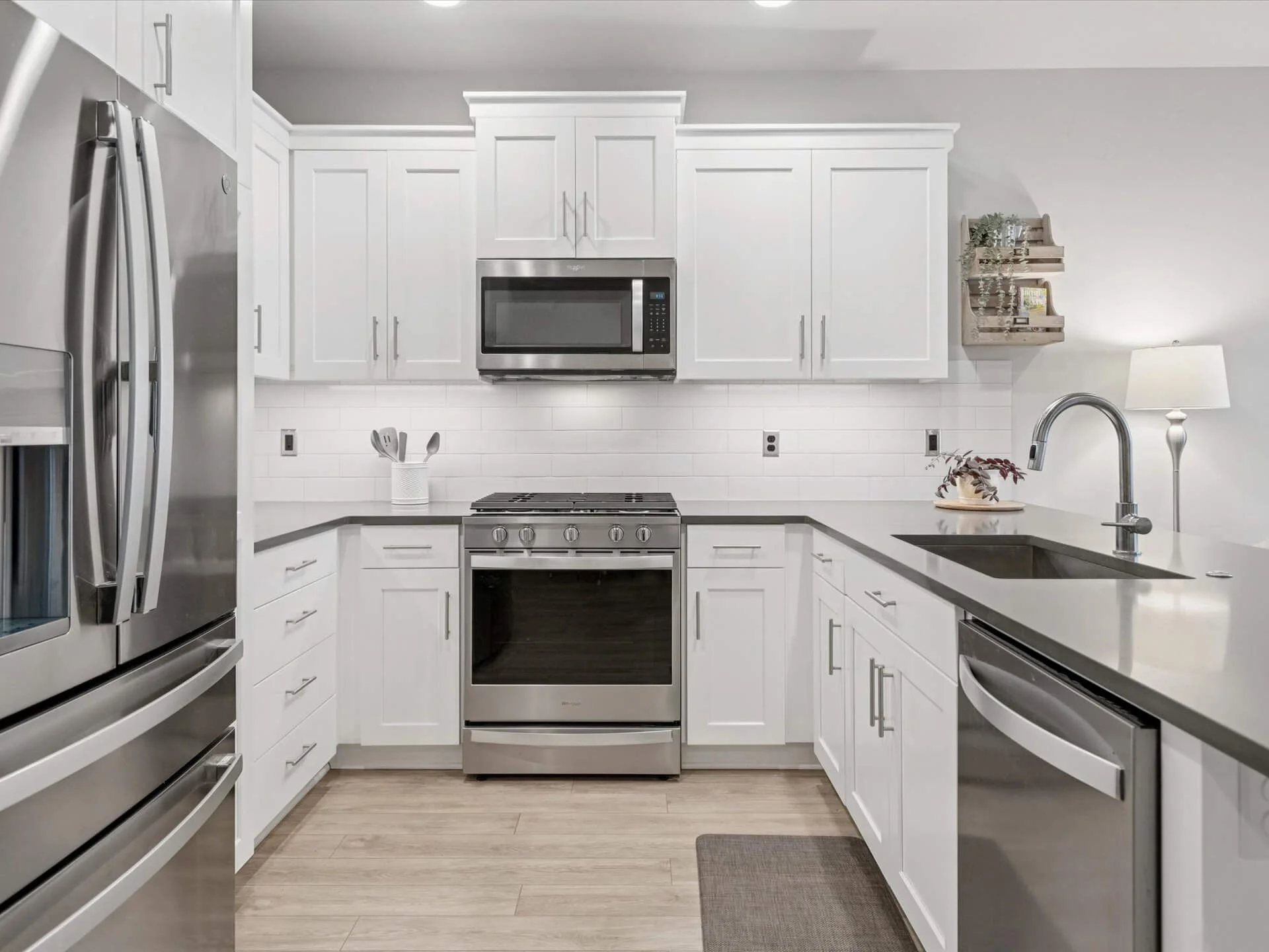14-SE Century Blvd - Hillsboro - 066.jpg