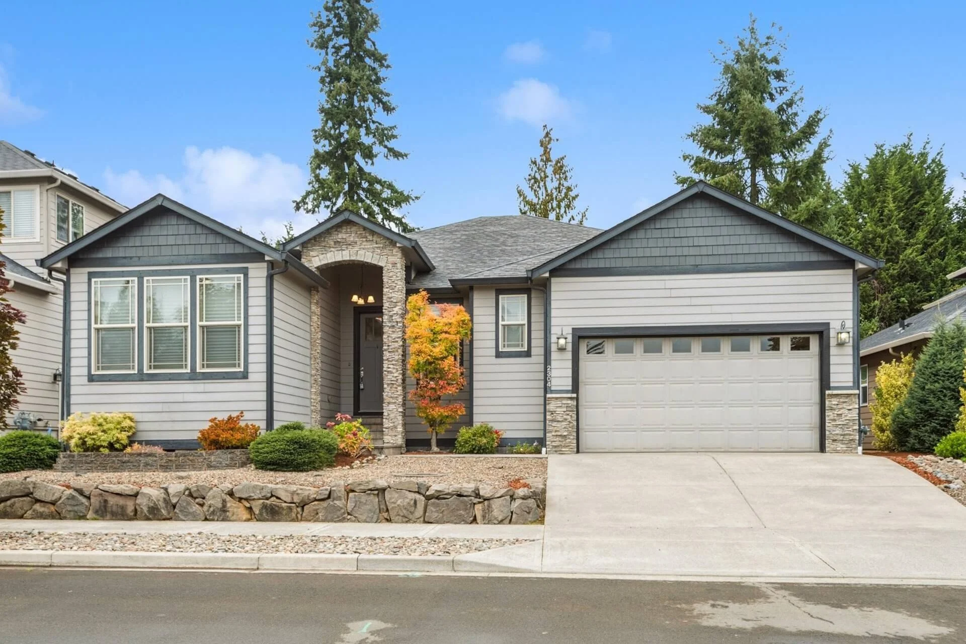 2304 N 4th Way.<Strong>SOLD</strong>