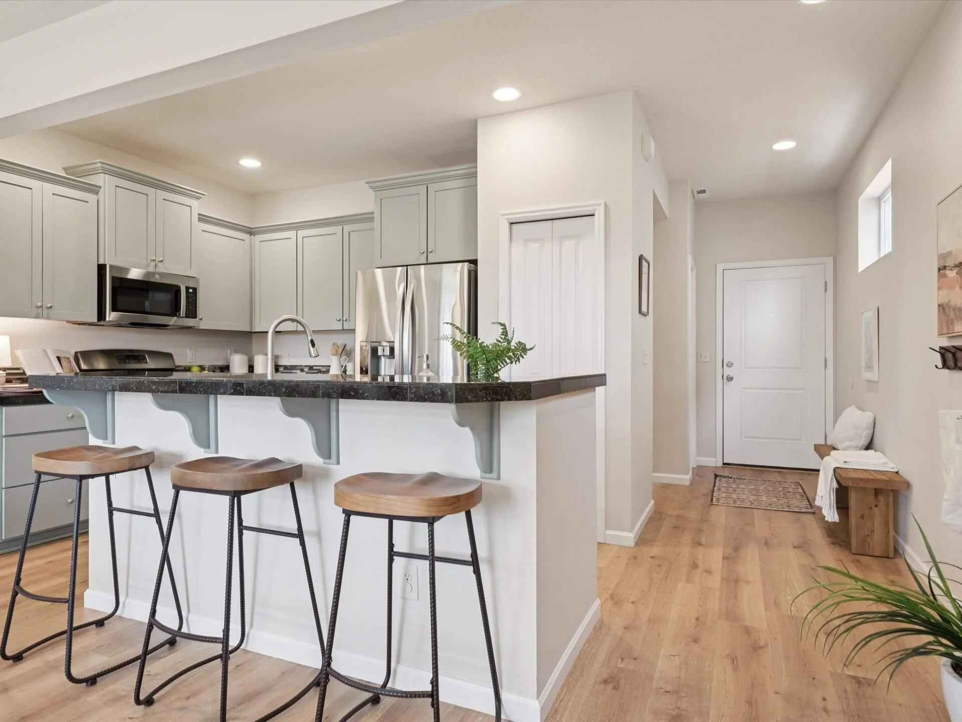 14-SE Taralon Drive - Happy Valley - 066.jpg