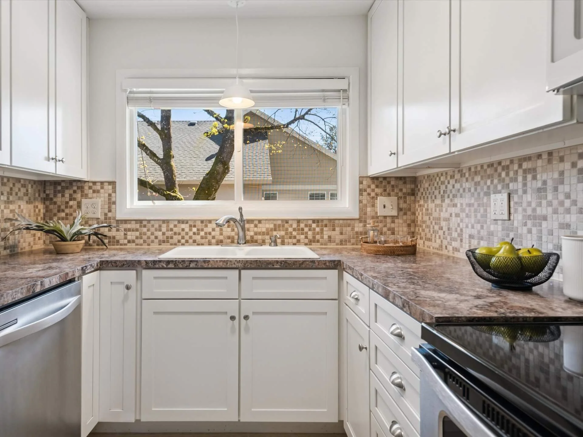 17-SW Coral St - Tigard - 081.jpg