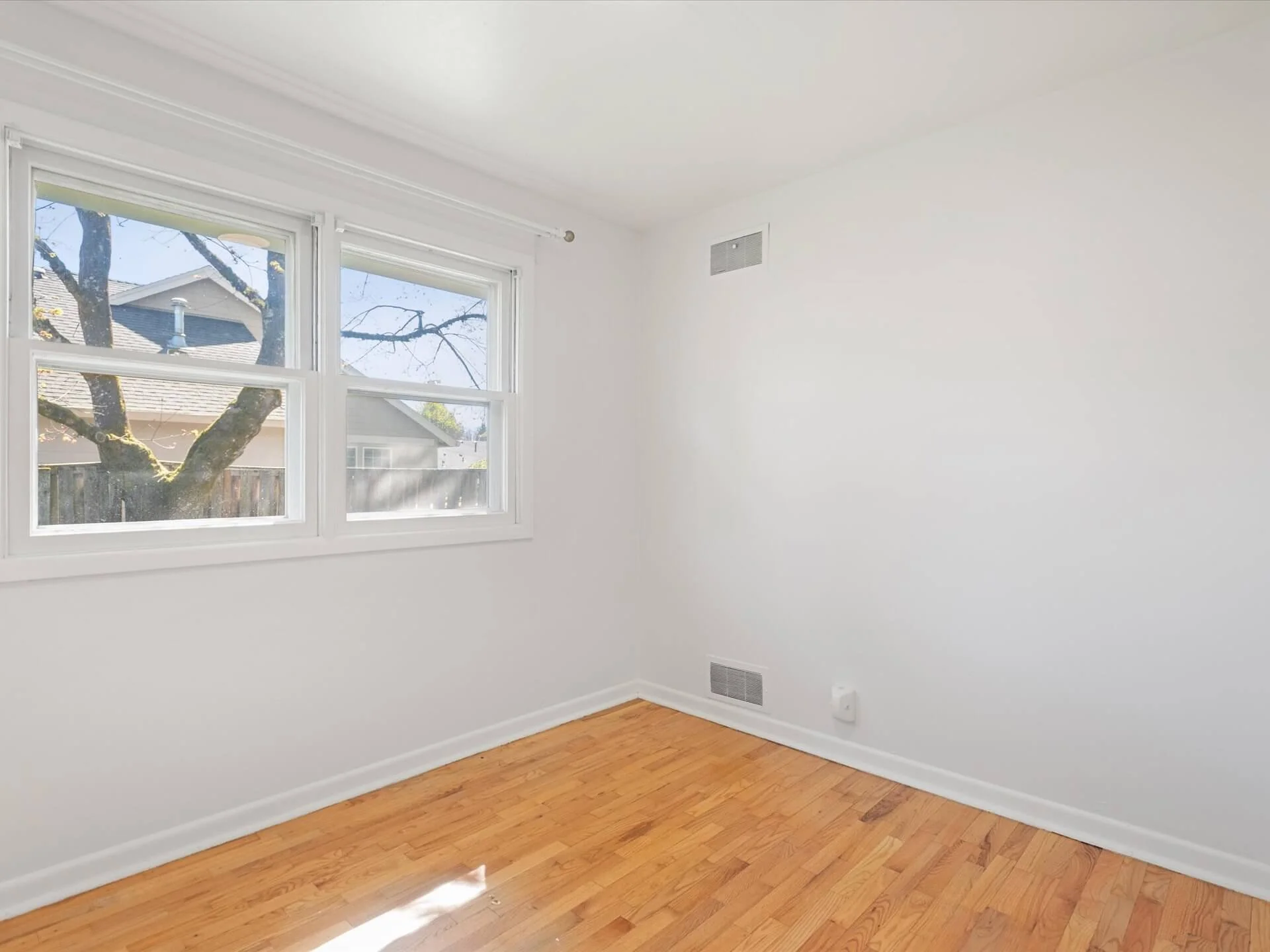 26-SW Coral St - Tigard - 129.jpg