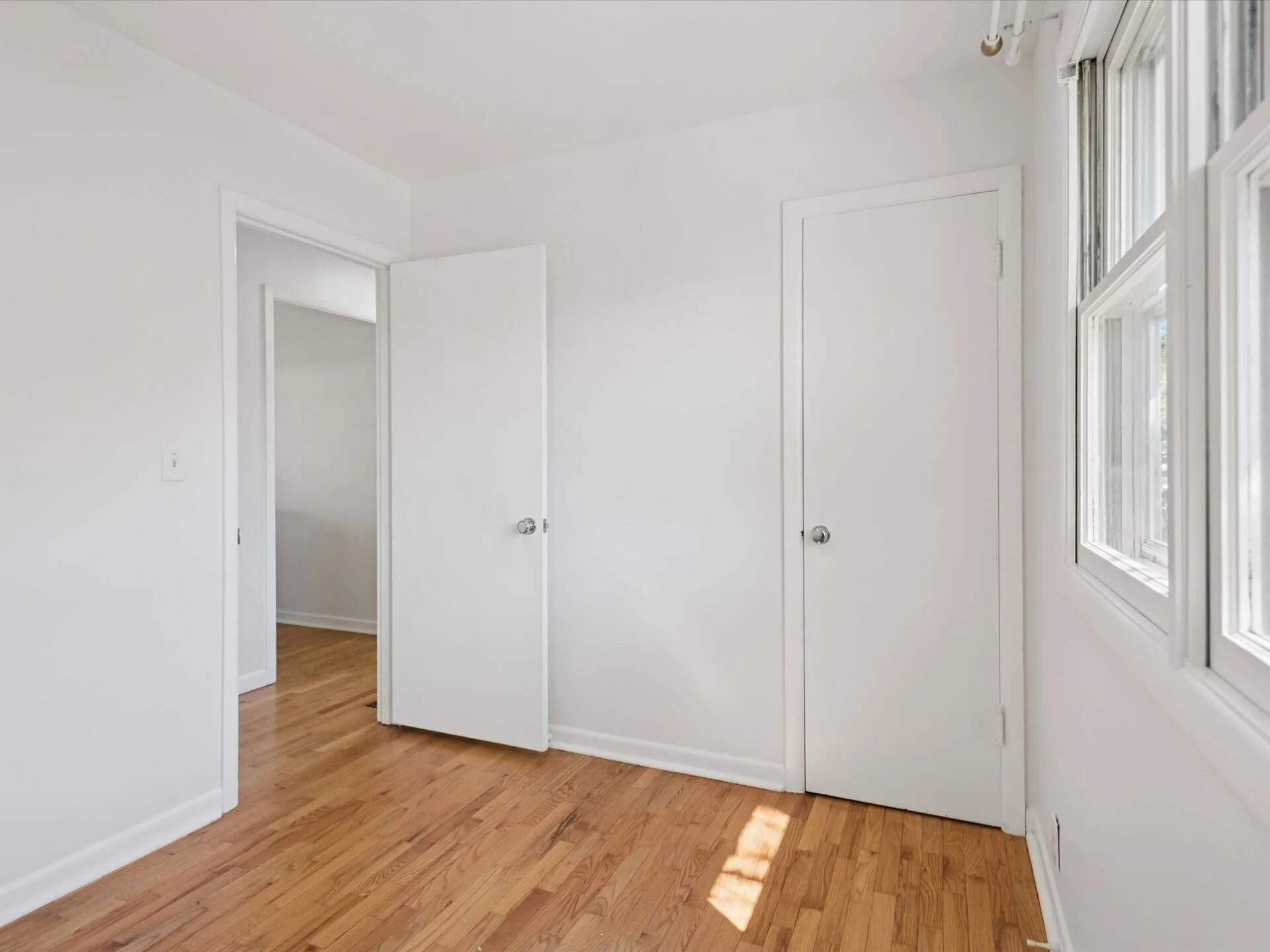 27-SW Coral St - Tigard - 131.jpg