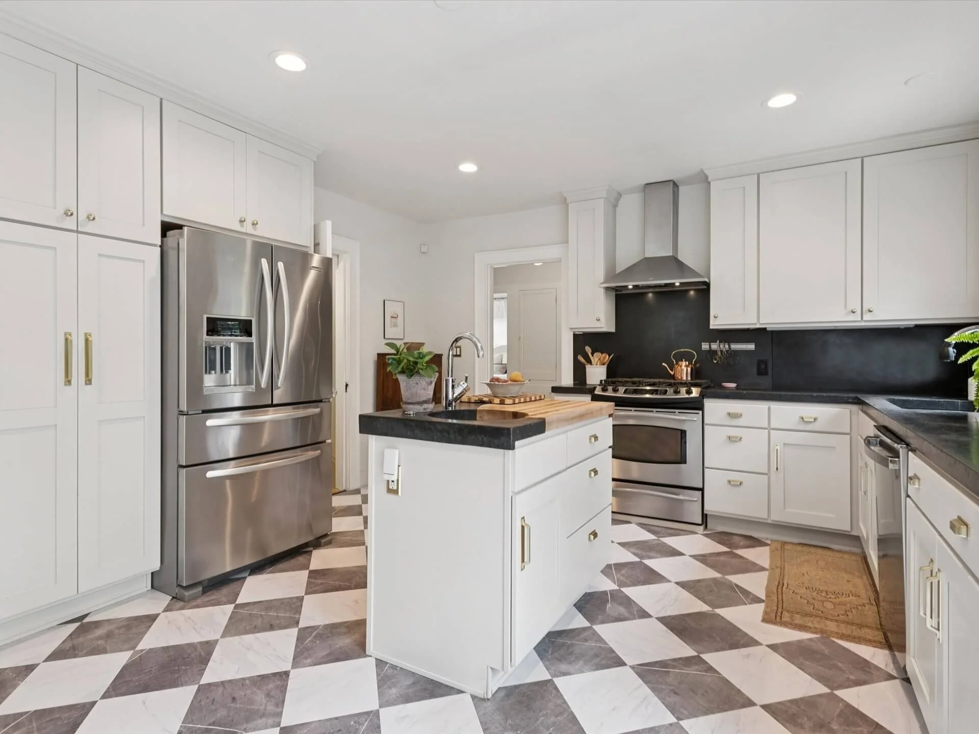 14-NE Multnomah St - Portland - 066.jpg