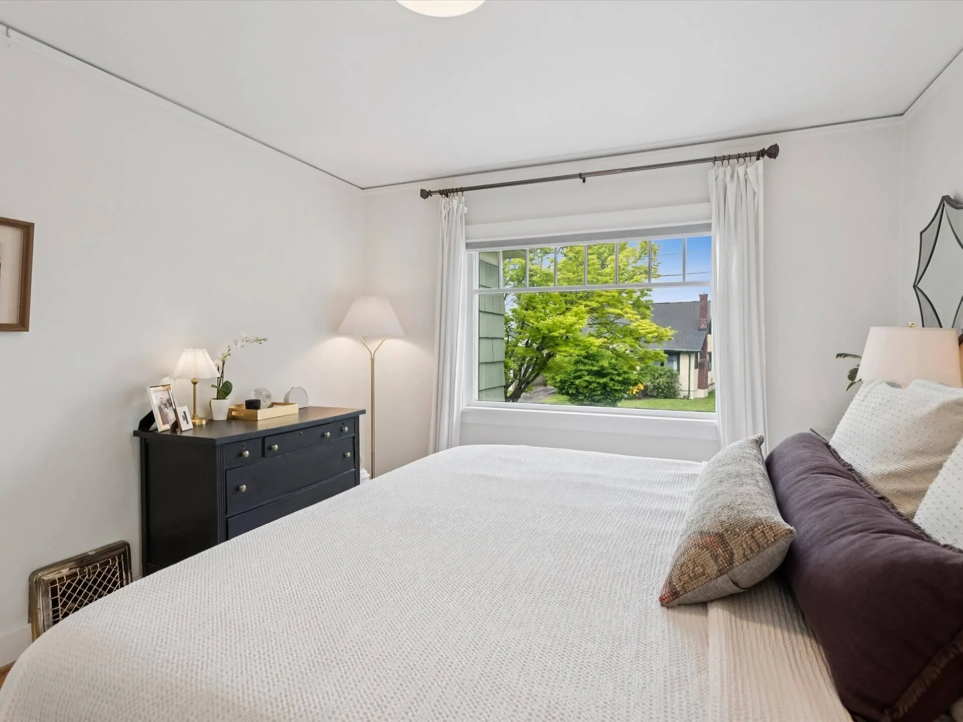 18-NE Multnomah St - Portland - 086.jpg