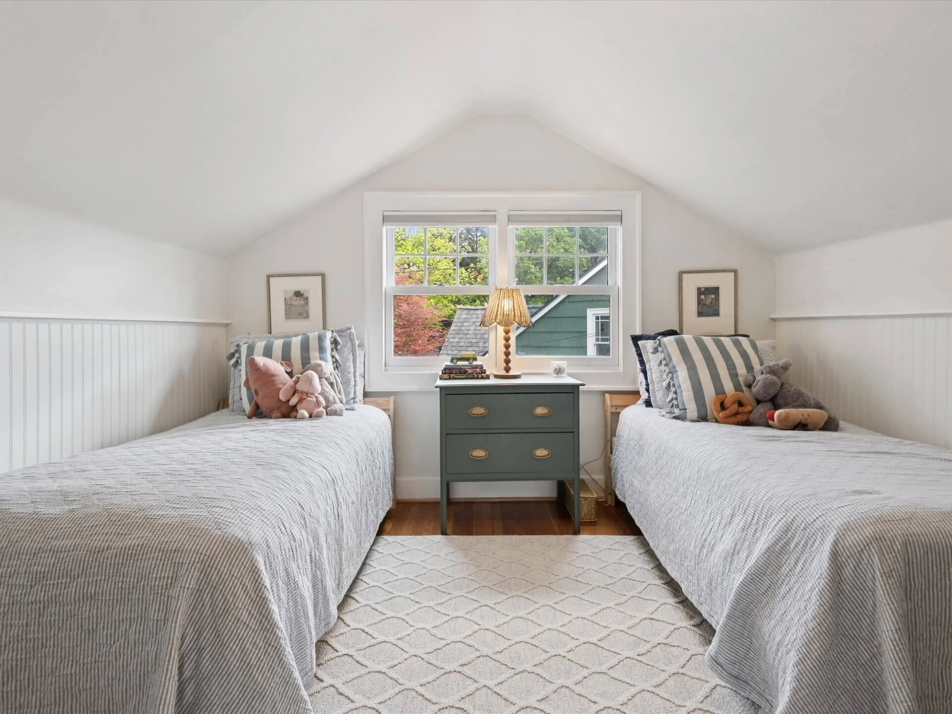 27-NE Multnomah St - Portland - 131.jpg