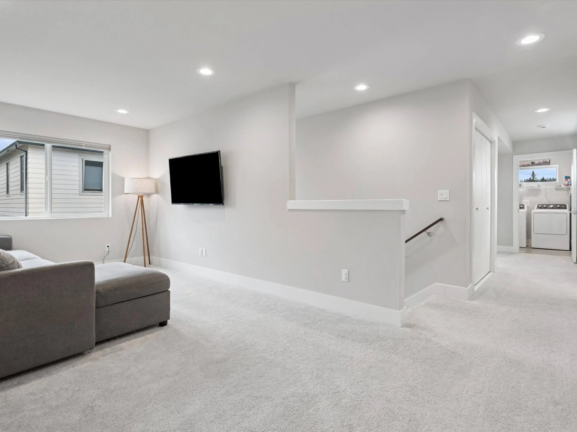 25-SE Snow Blanket Terrace - Happy Valley - 121.jpg