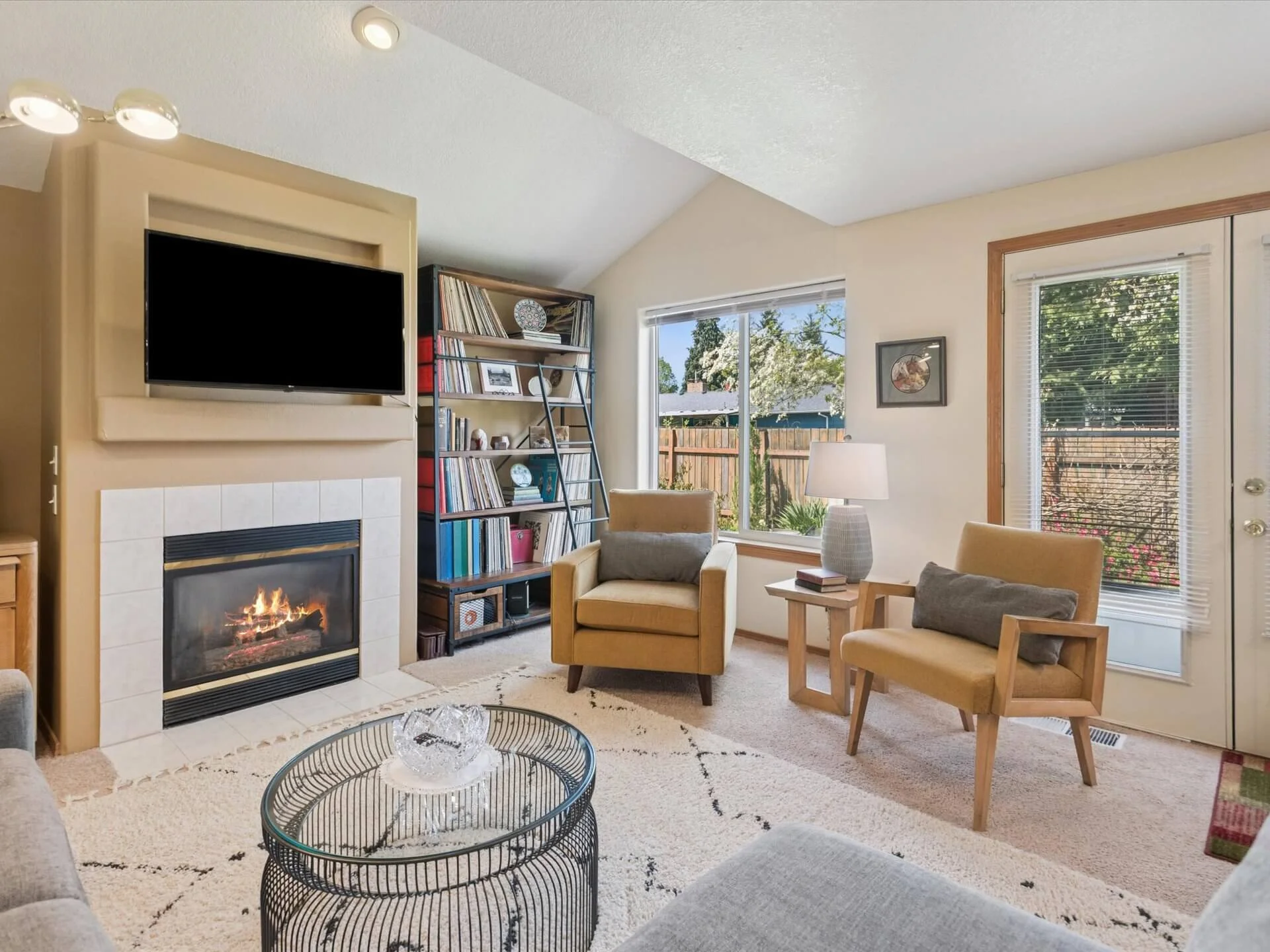17-SE 18th Ave. - Hillsboro - 081.jpg