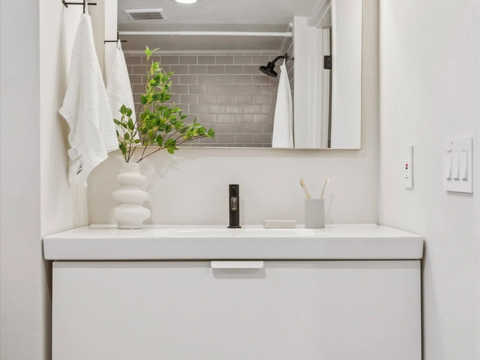 33-N Detroit Ave, Portland - 20260511 - 166.jpg