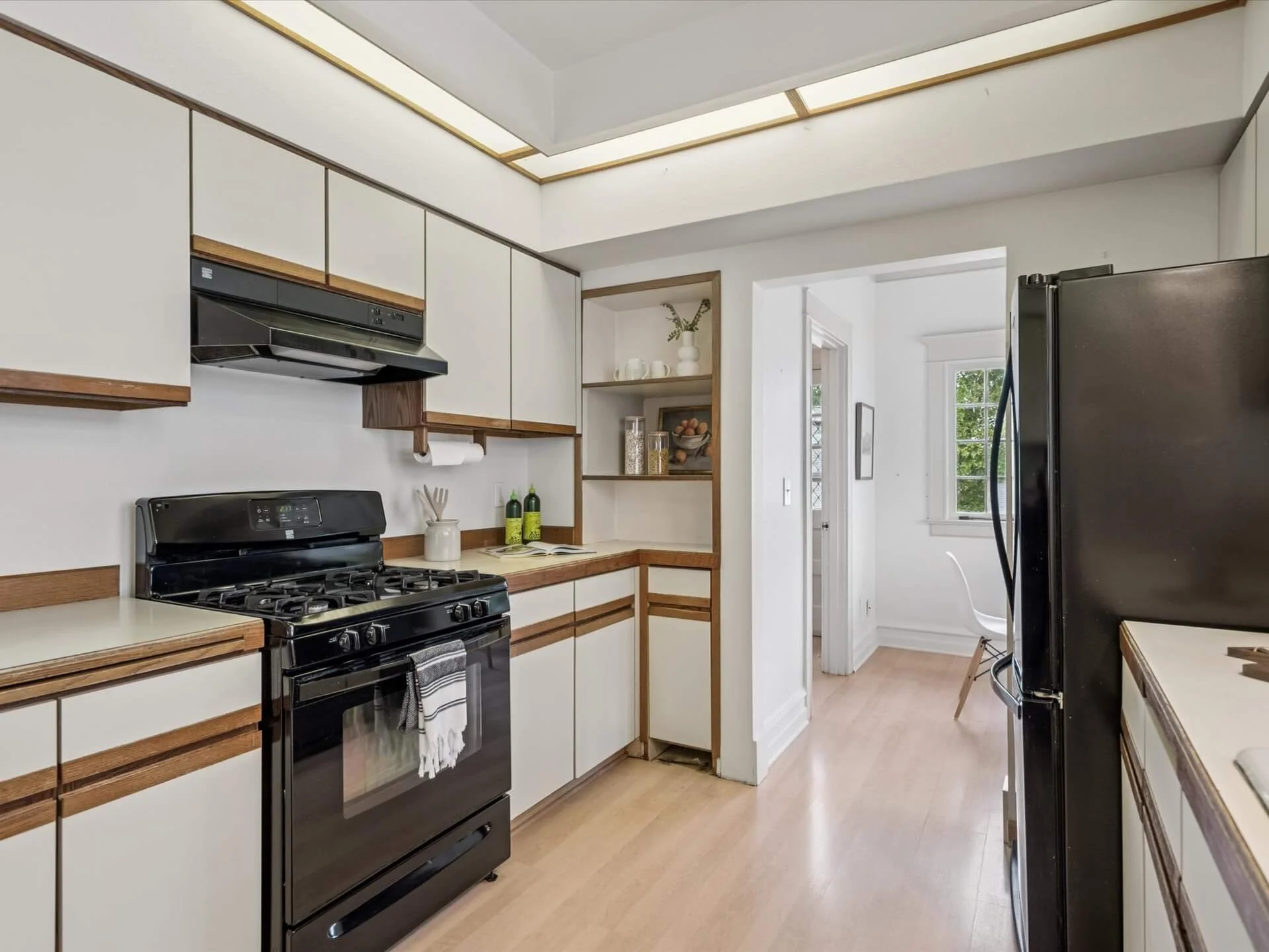 16-NE Laddington Ct. - Portland - 076.jpg