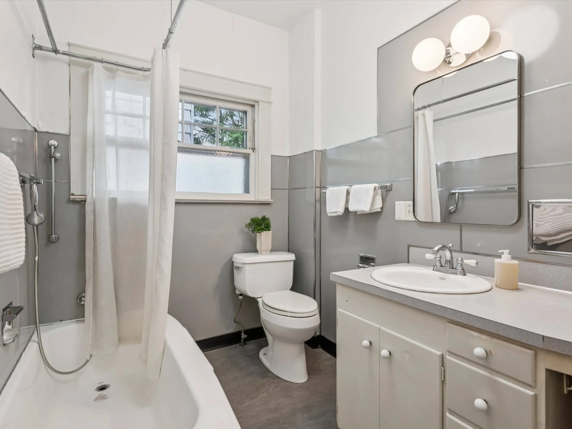 27-NE Laddington Ct. - Portland - 131.jpg
