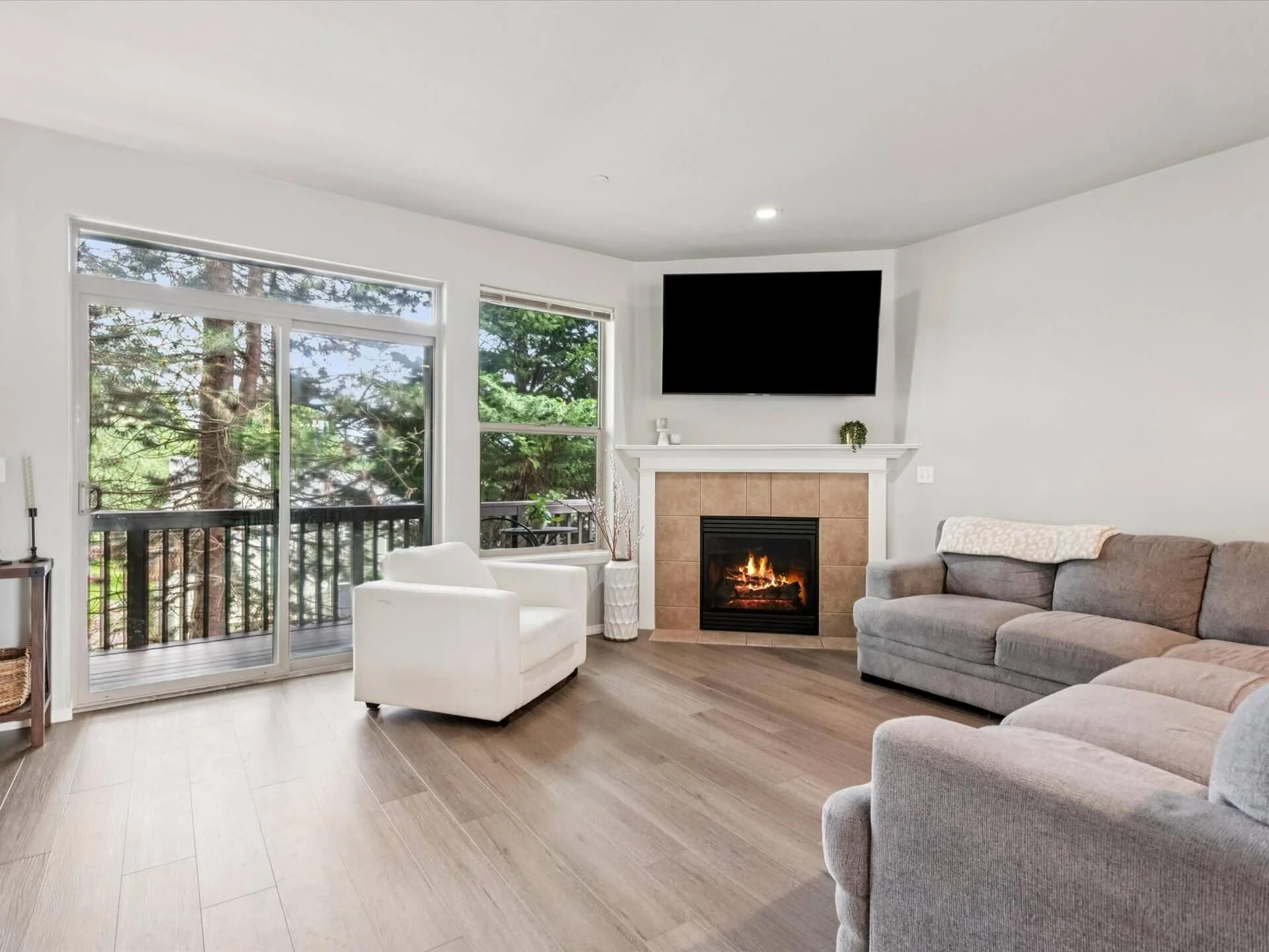 06-SW Stone Ridge Cir - Beaverton - 026.jpg
