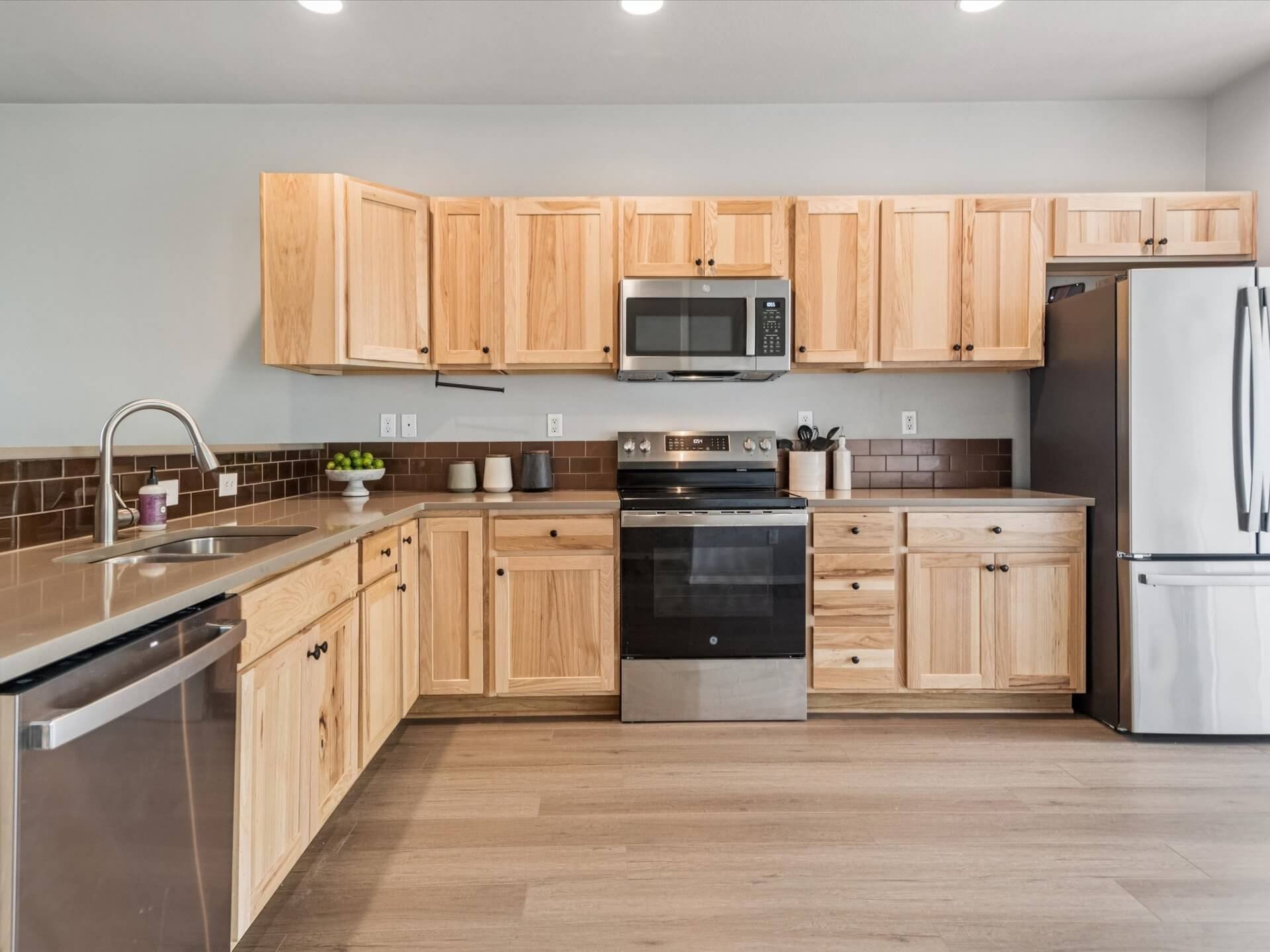 10-SW Stone Ridge Cir - Beaverton - 046.jpg