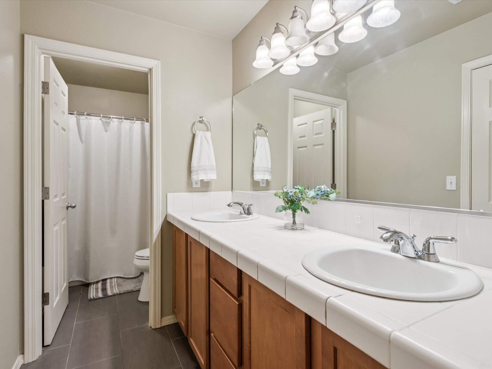 24-SW Stone Ridge Cir - Beaverton - 116.jpg