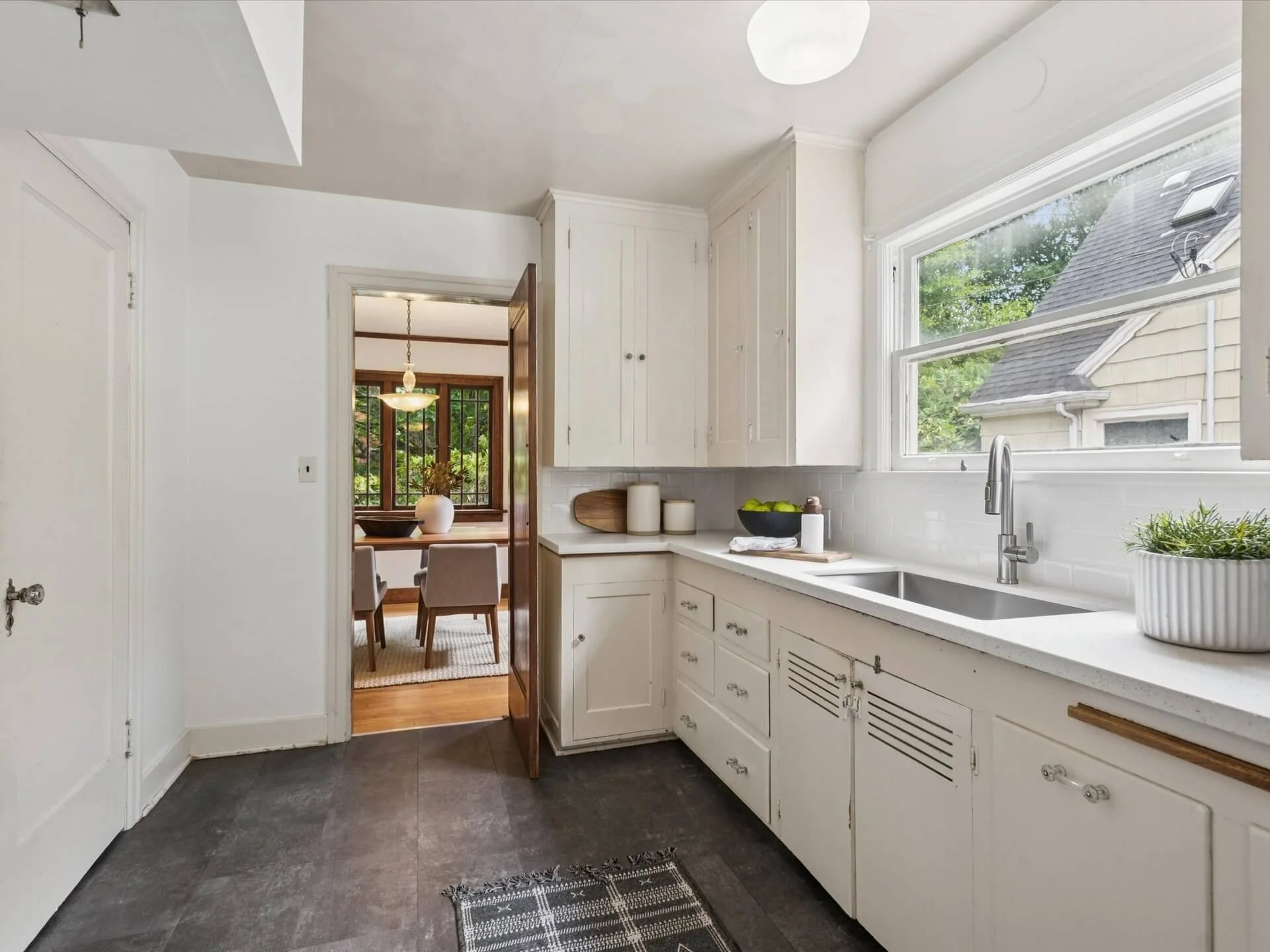 16-NE 12th Ave - Portland - 076.jpg