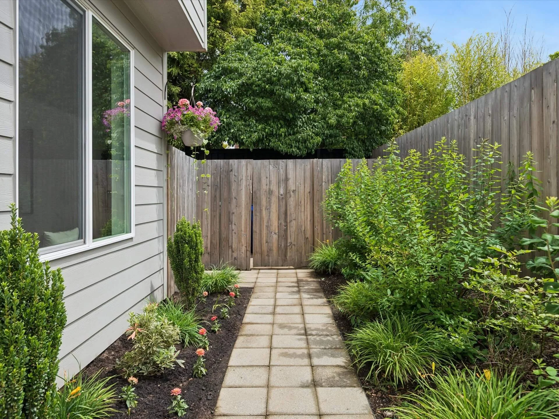 04-N Burrage Ave - Portland - 016.jpg