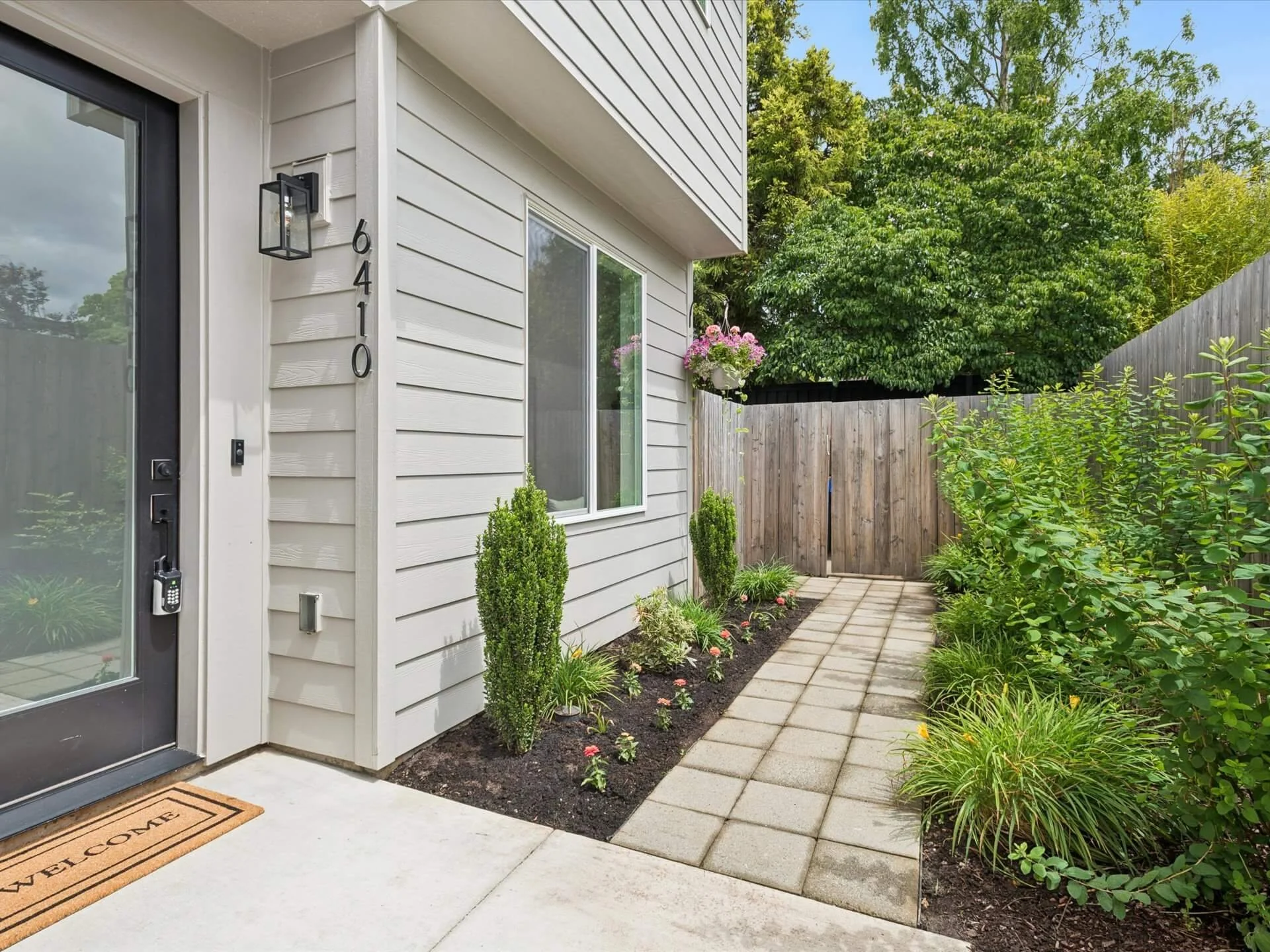05-N Burrage Ave - Portland - 021.jpg