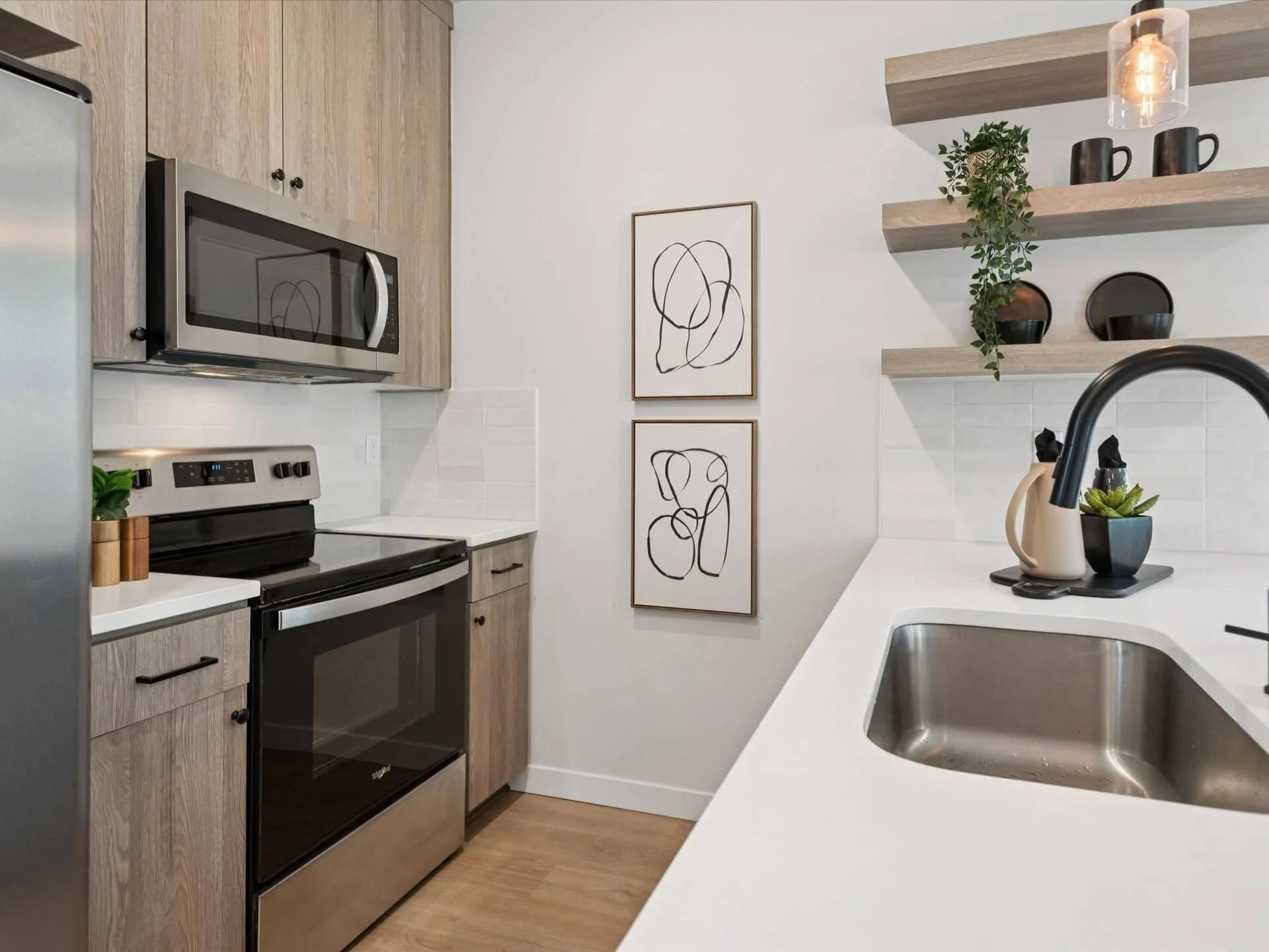 18-N Burrage Ave - Portland - 086.jpg