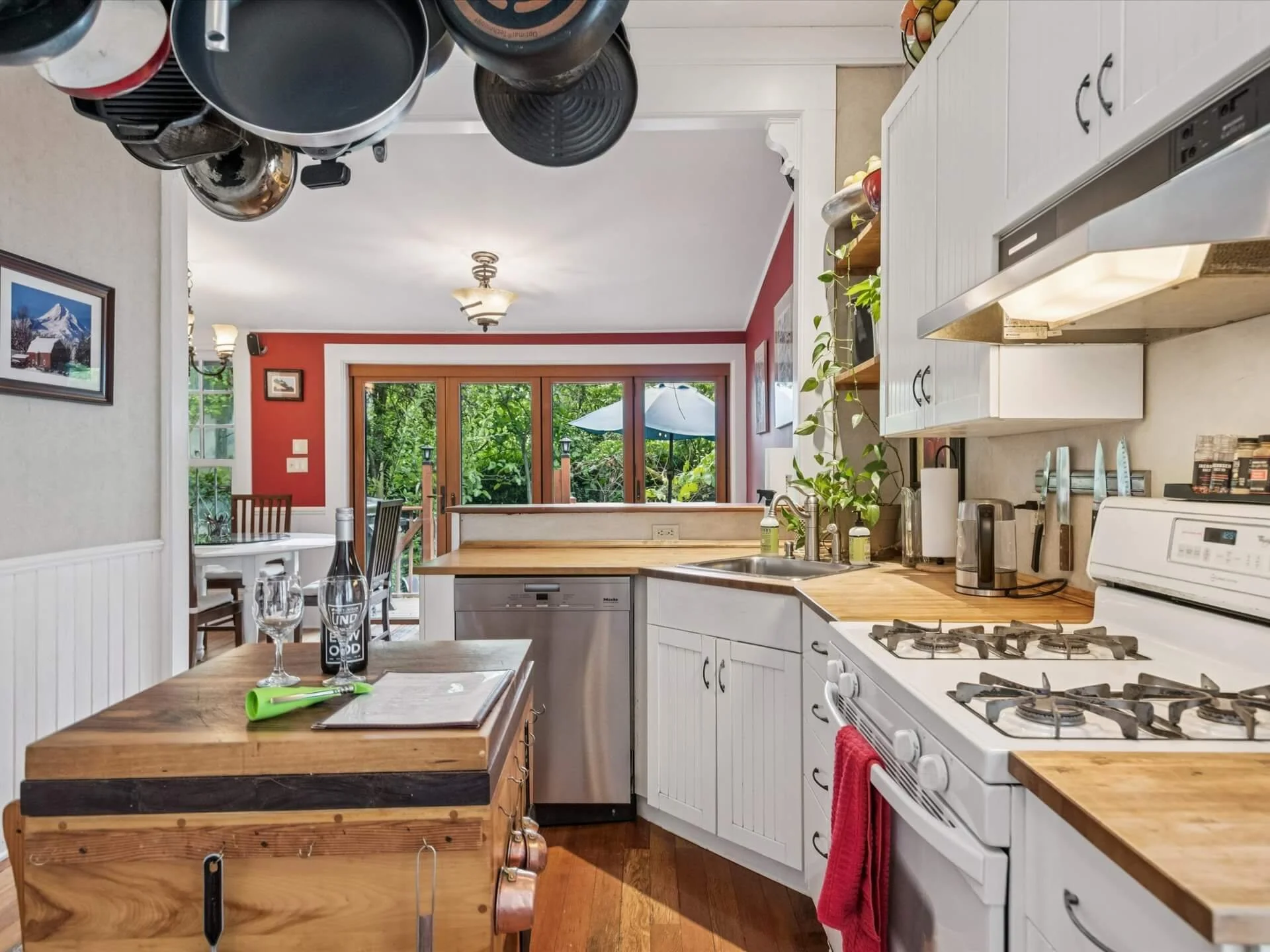 12-NW Thurman St - Portland - 056.jpg