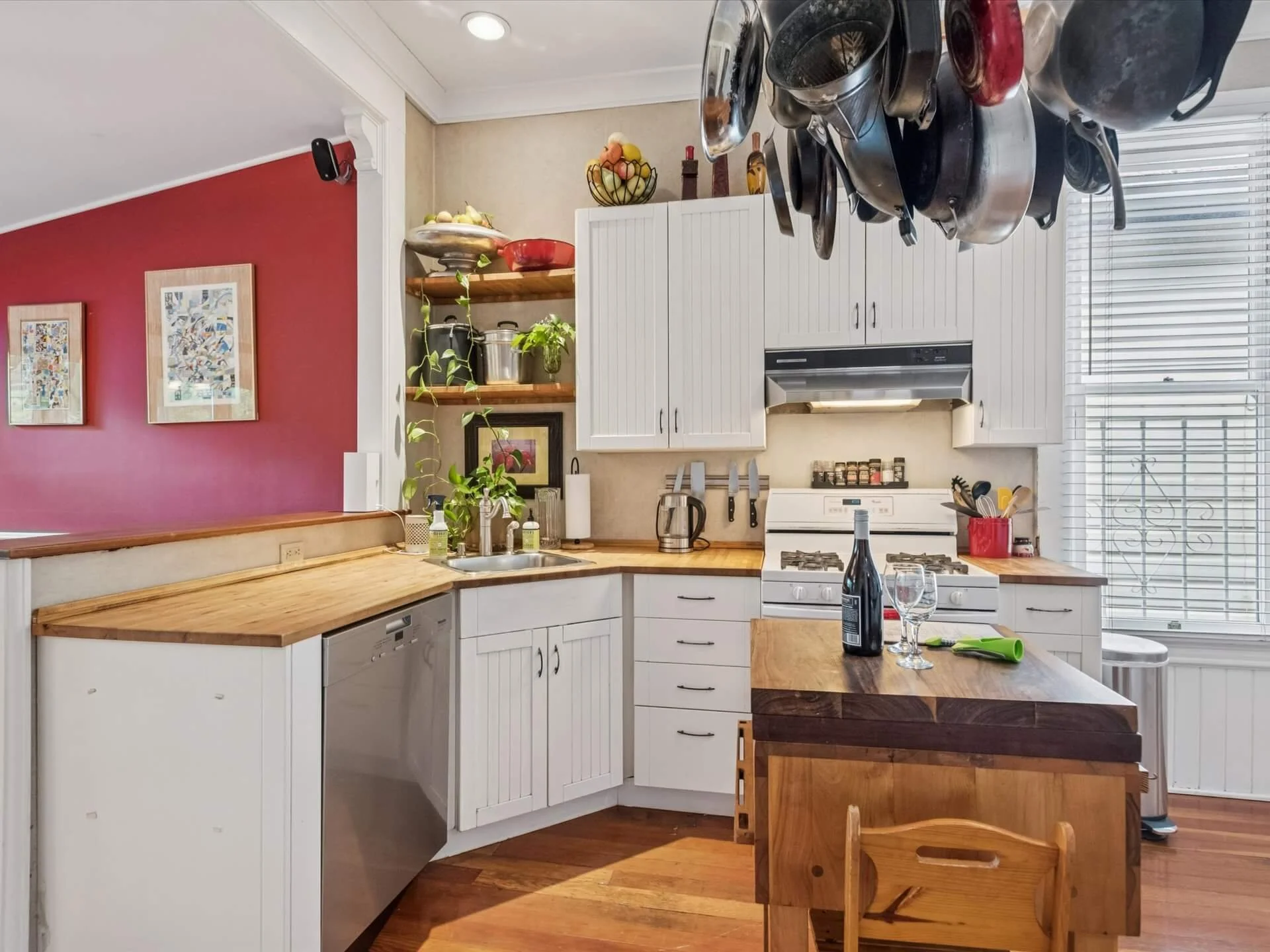 13-NW Thurman St - Portland - 061.jpg