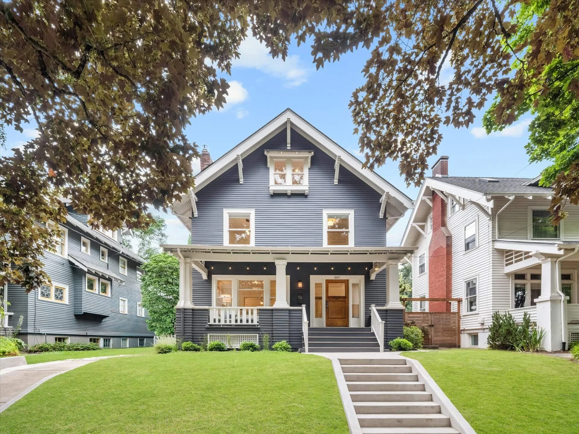 2607 NE 14th Ave. <strong>$1,550,000 </strong&gt 