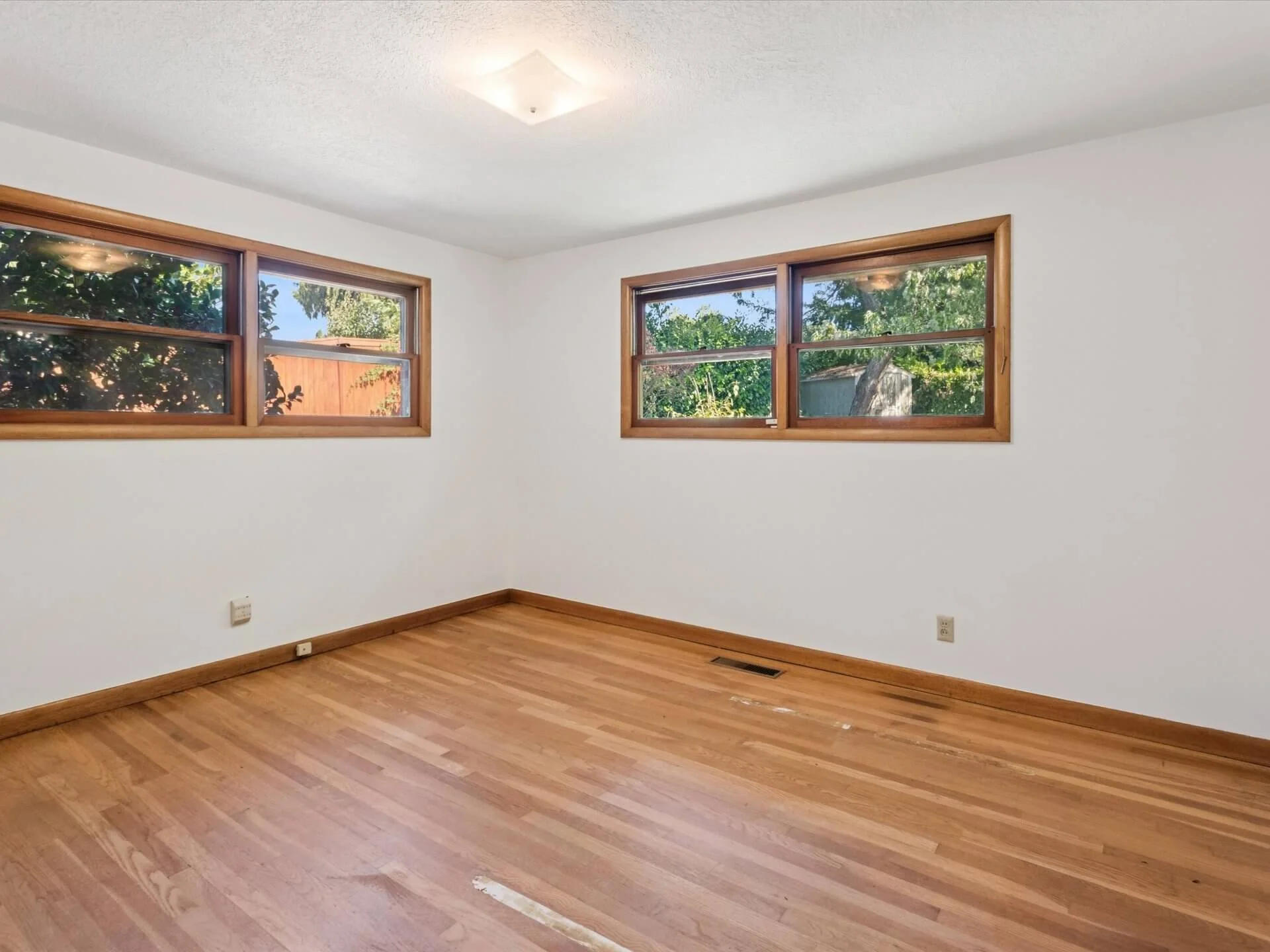 18-SE Lincoln Ct - Portland - 086.jpg