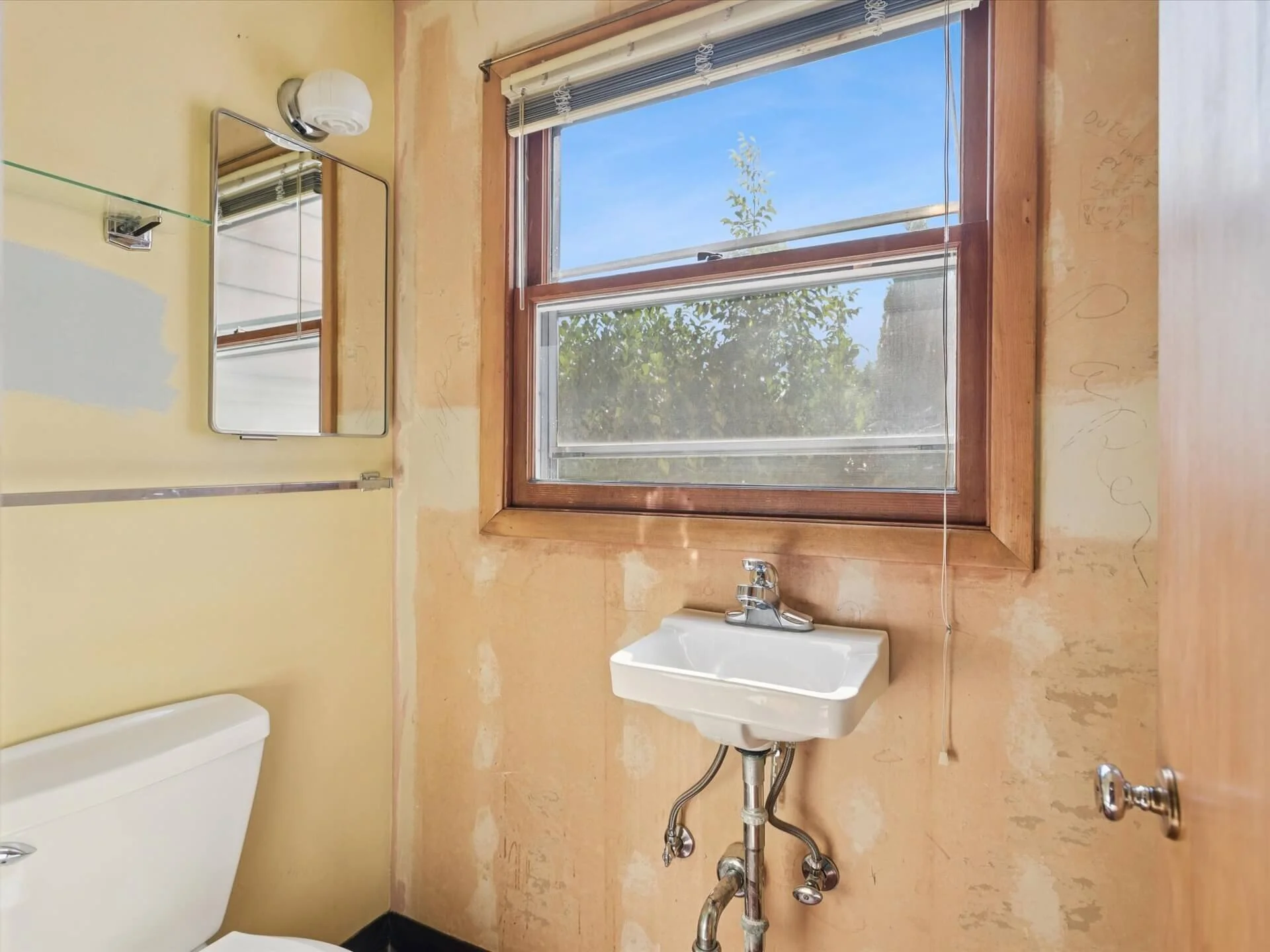 26-SE Lincoln Ct - Portland - 126.jpg