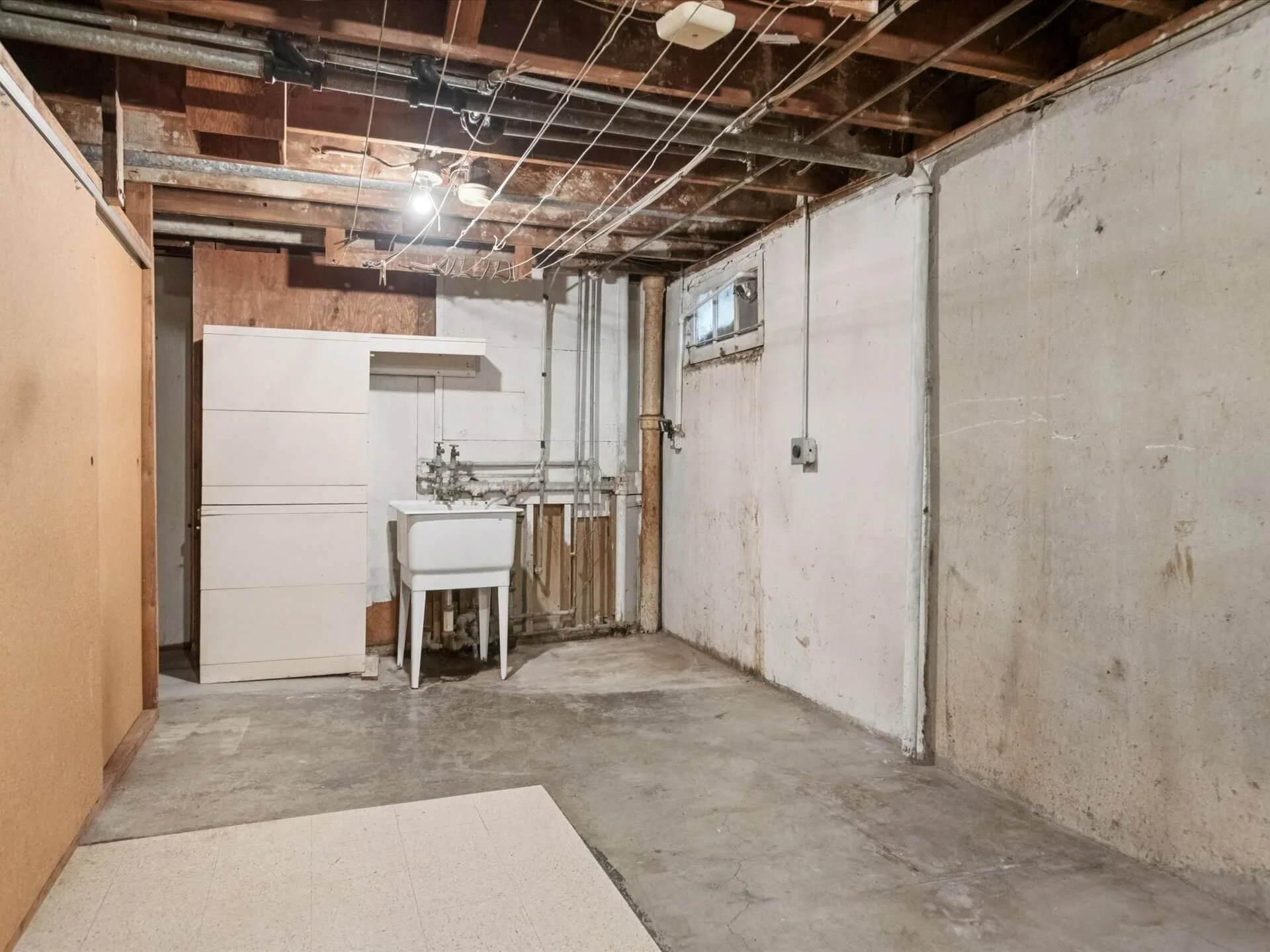35-SE Lincoln Ct - Portland - 171.jpg