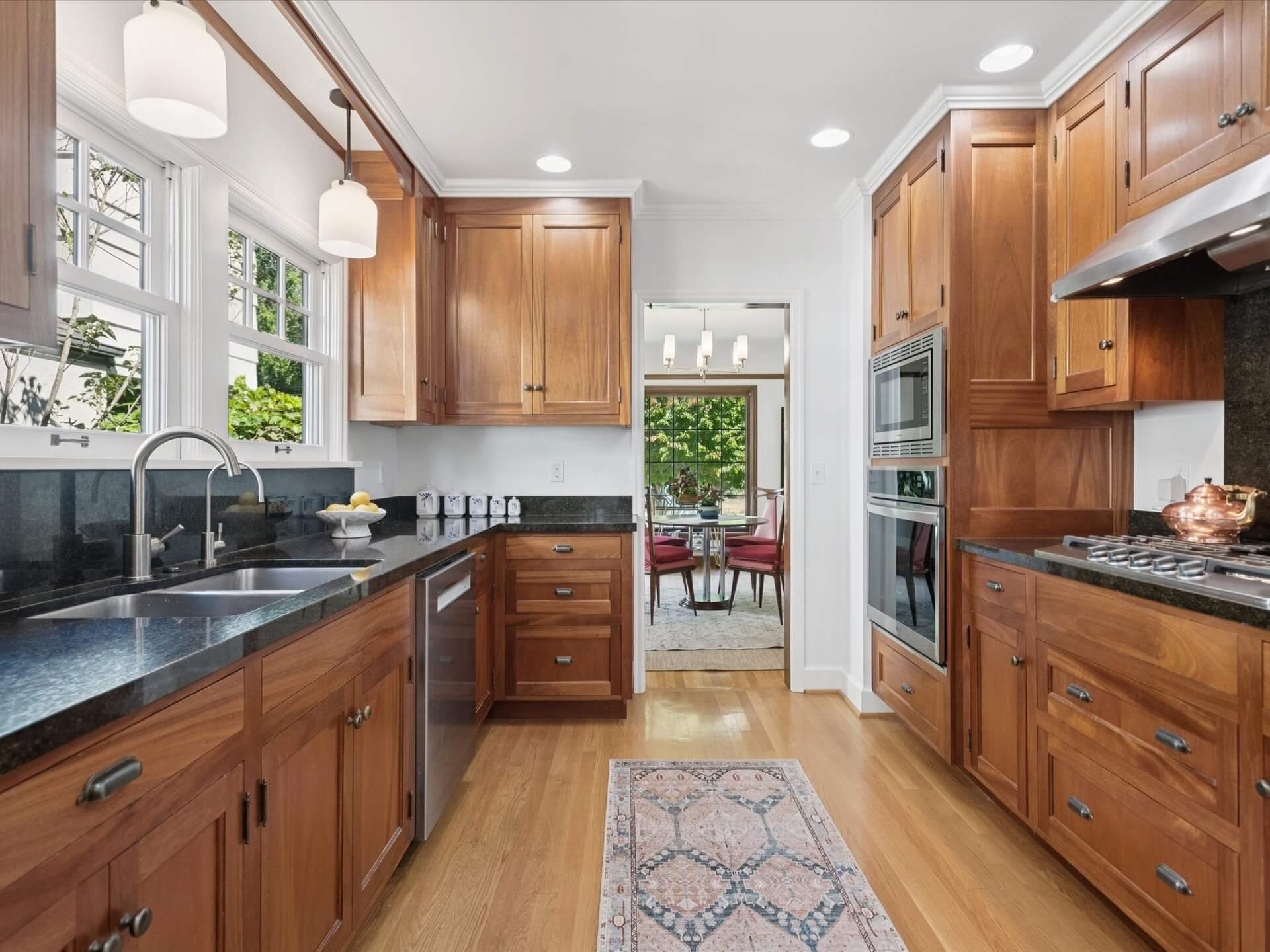 16-NE 25th Ave. - Portland - 101.jpg