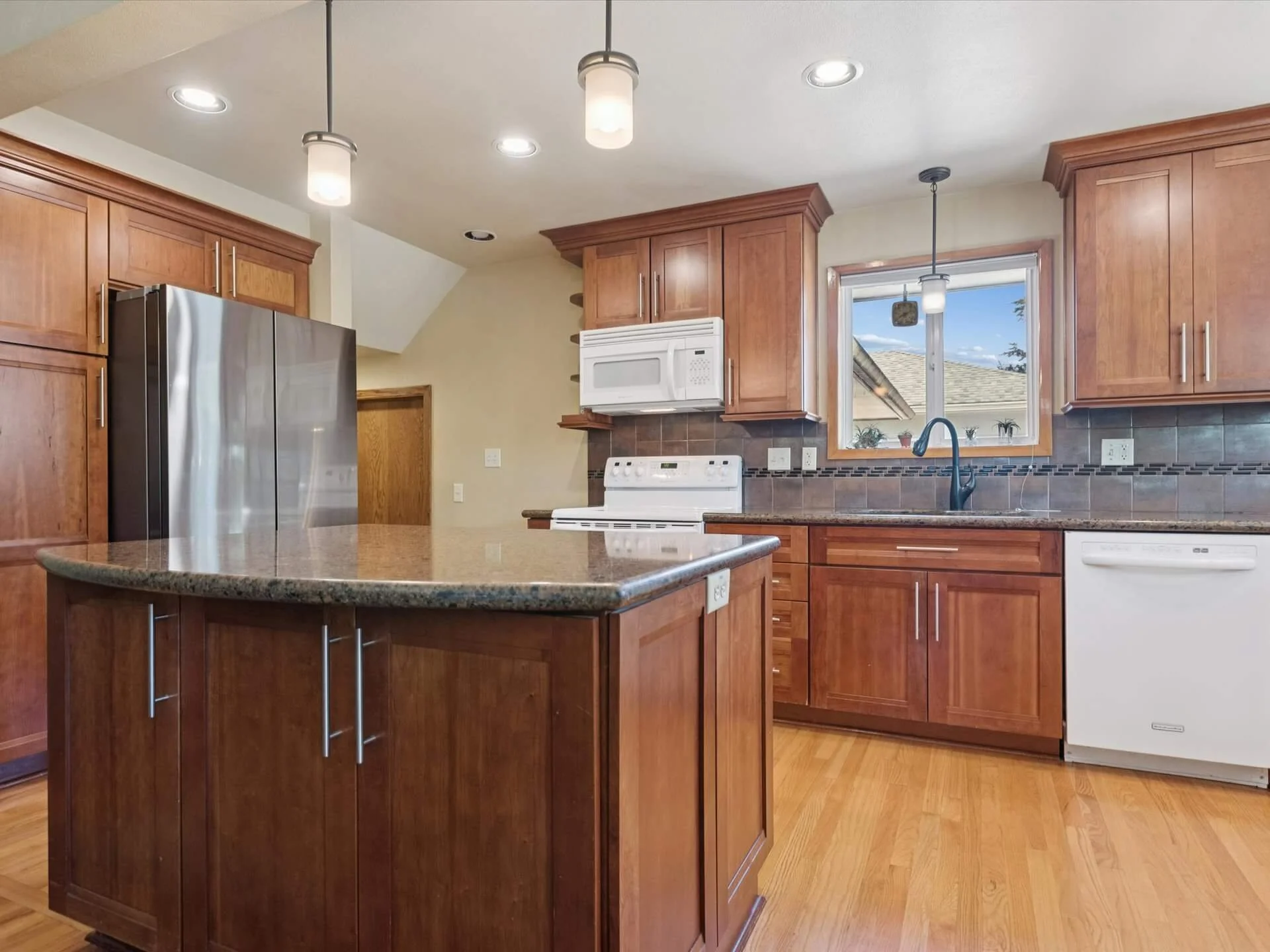16-NE 108th Ave. - Portland - 076.jpg