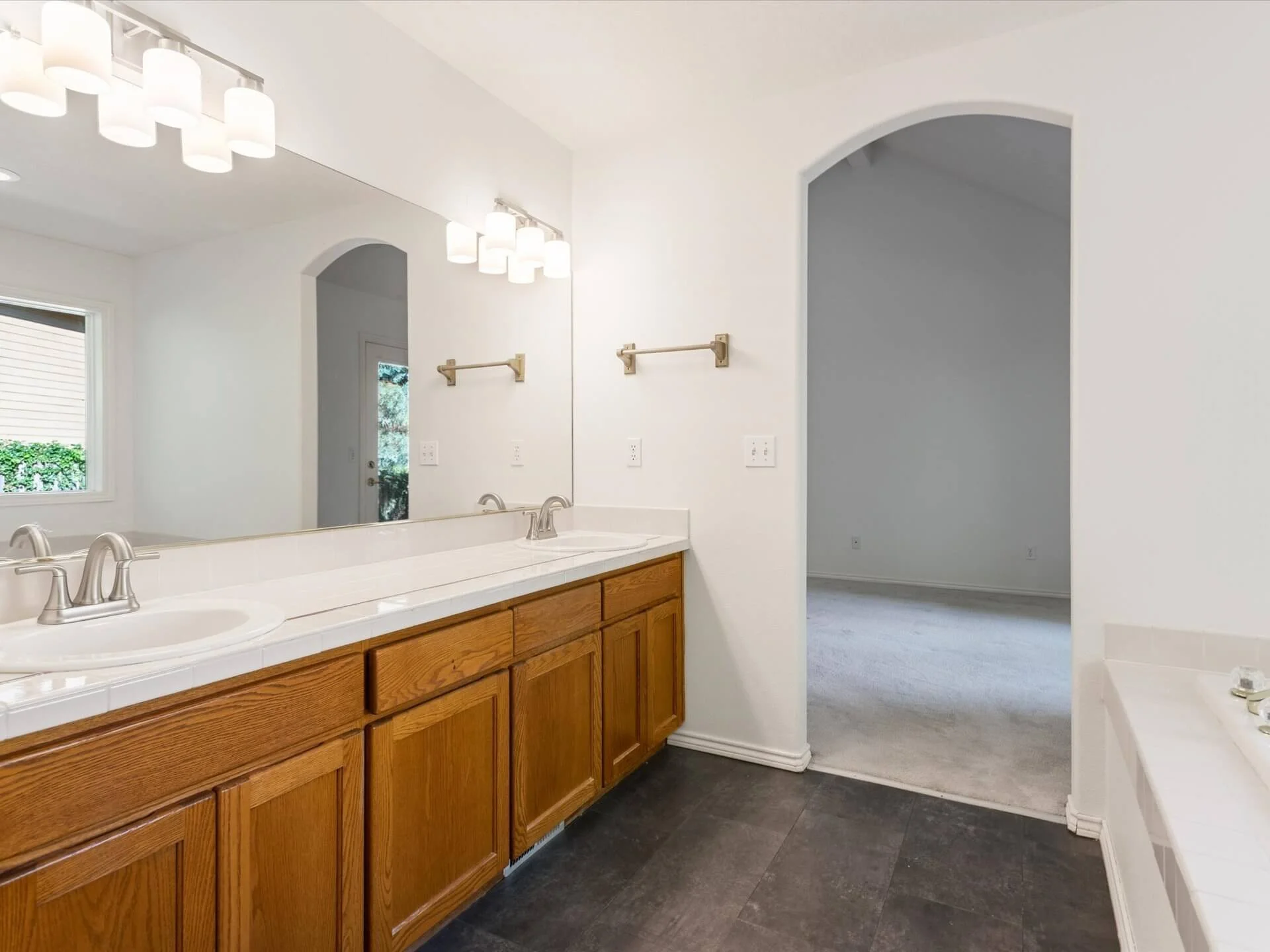 28-SW 109th Ave - Tigard - 136.jpg