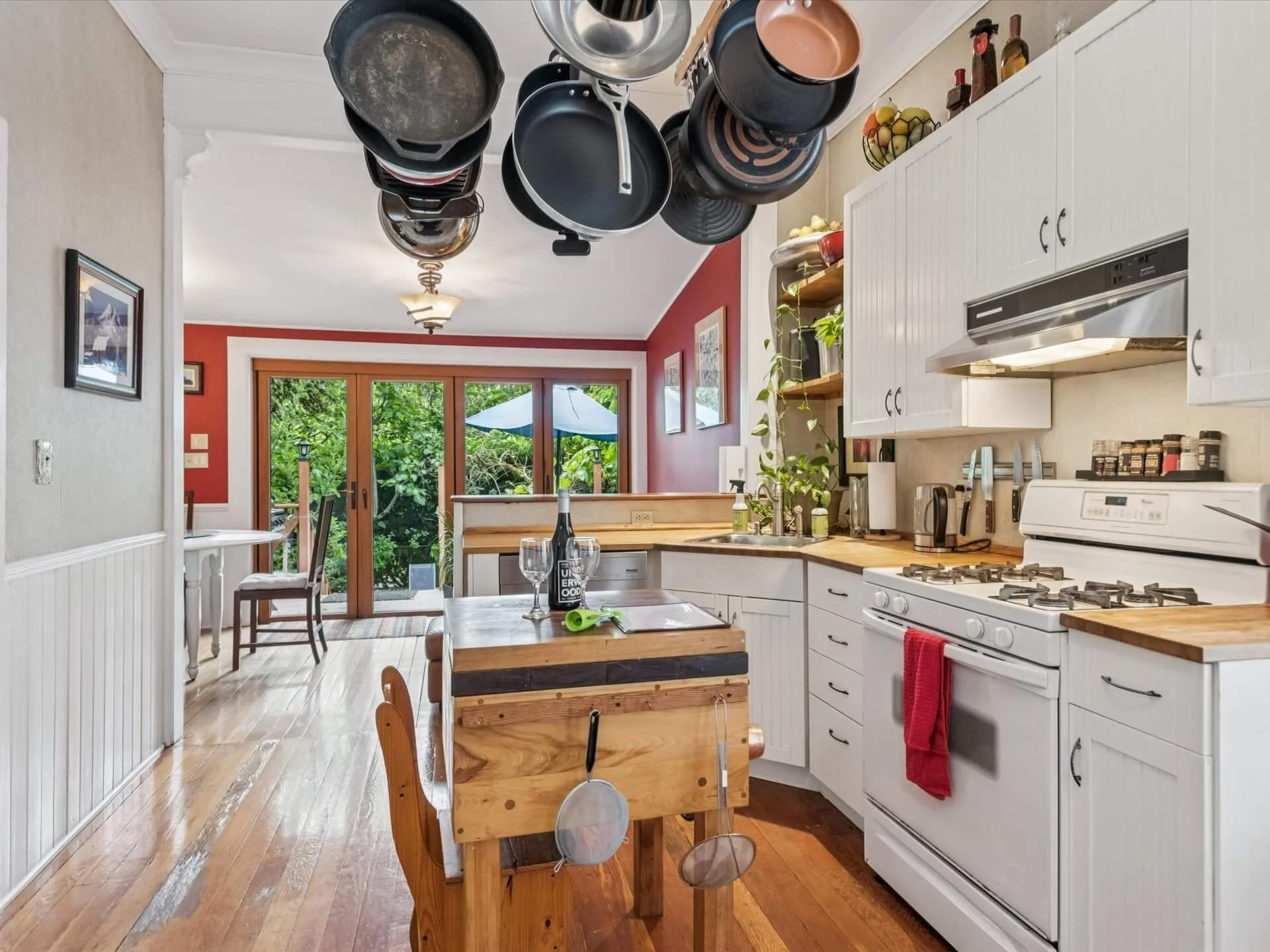 11-NW Thurman St - Portland - 051.jpg