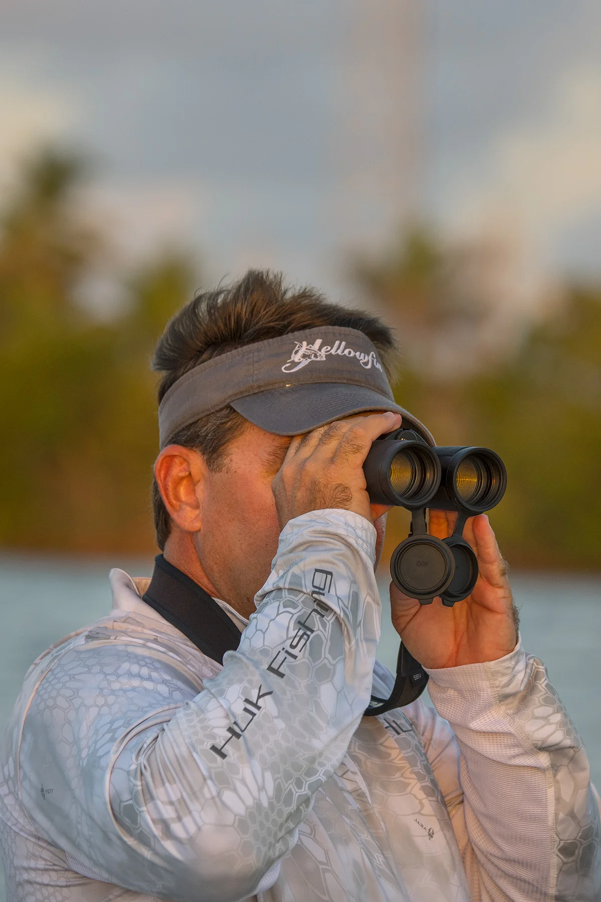 fishing binoculars