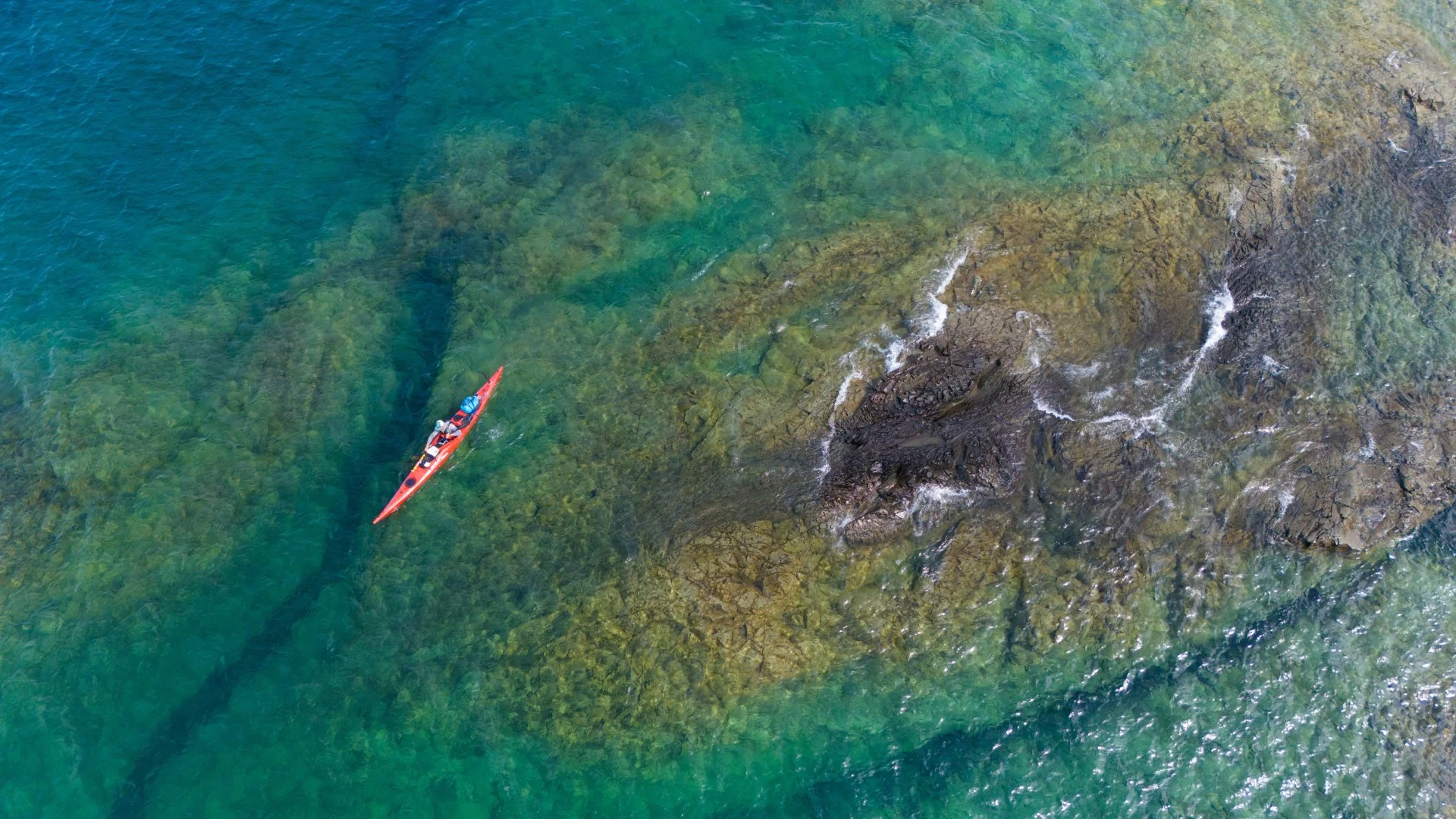 FacingWaves Outside S12 Ep2_Lake_Superior_2_1920x1080_2.jpg