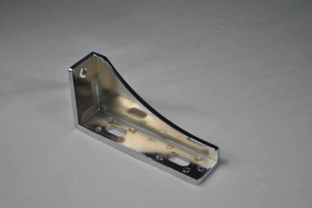 UPPER RIGHT HINGE CFD1RR-04.jpg