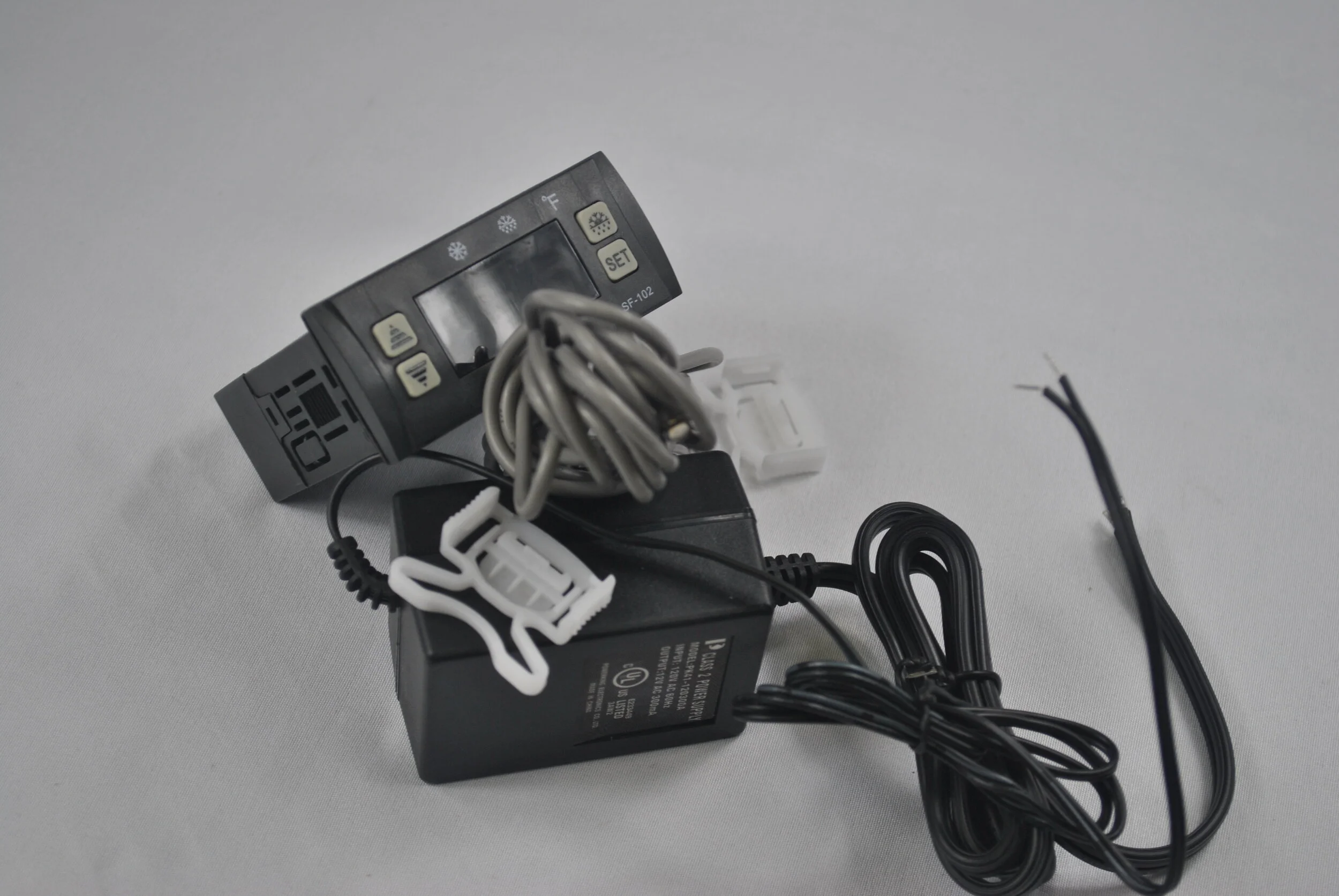 DIGITAL THERMOSTAT NO RELAY SF-102-2.jpg