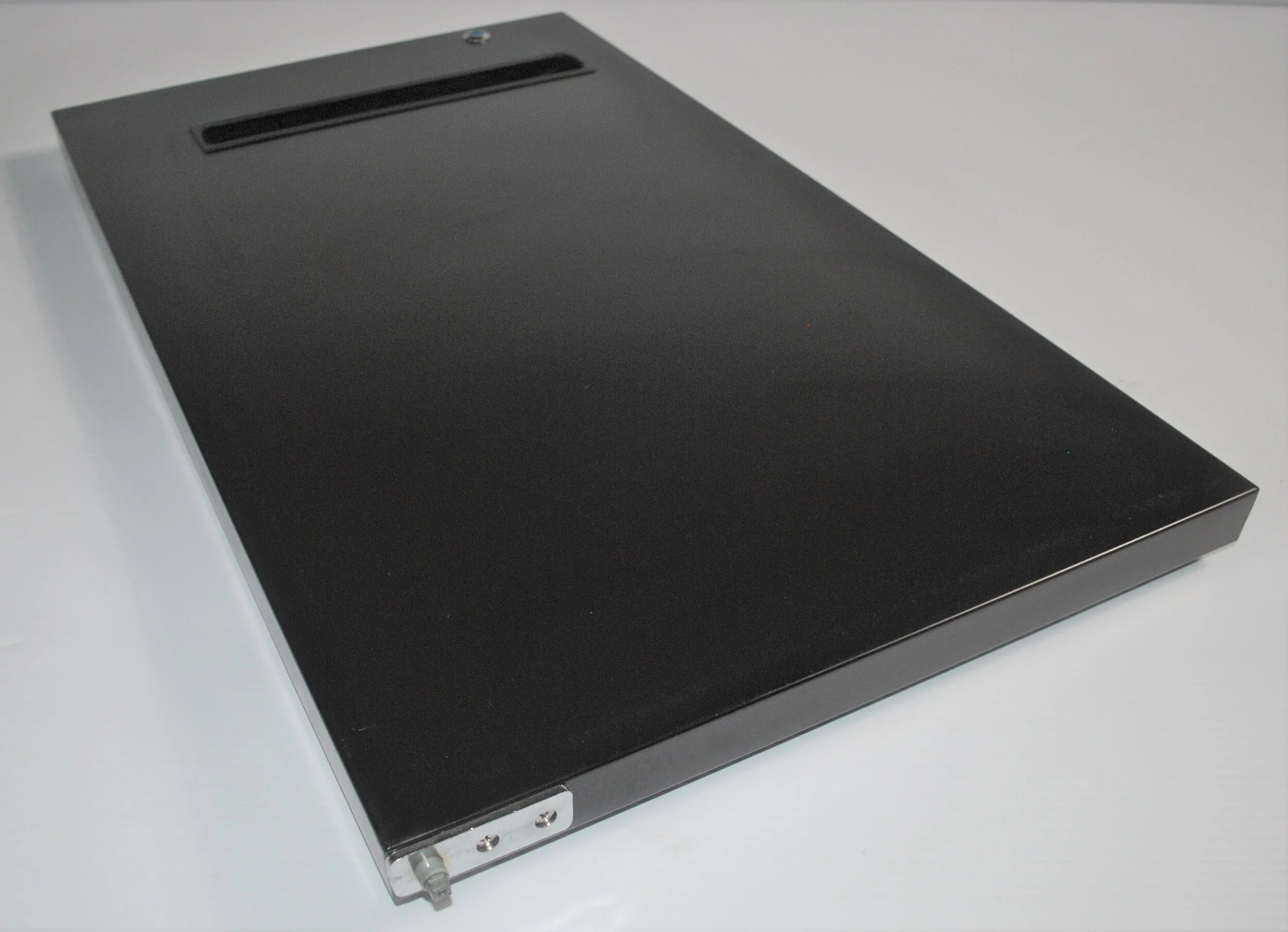 LEFT DOOR (SOLID BLACK) U48S01.jpg