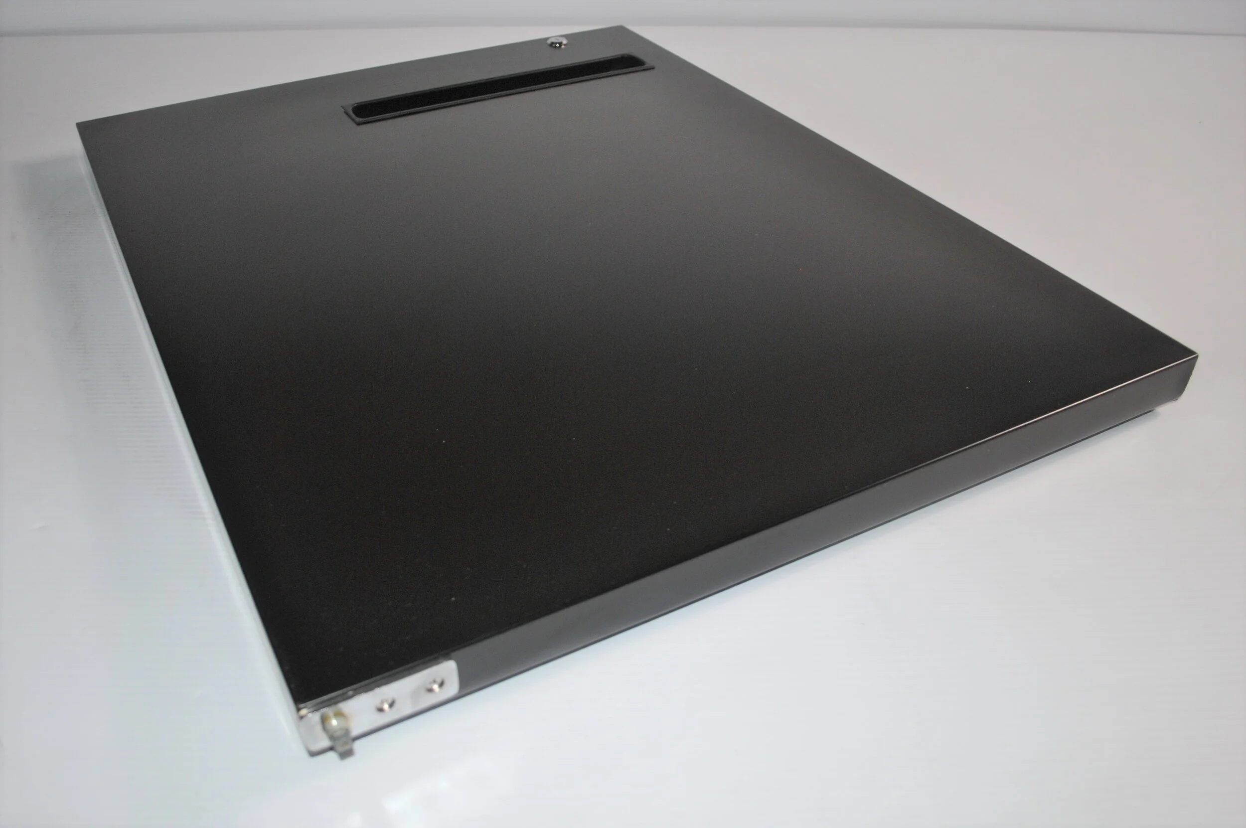 LEFT DOOR (SOILD BLACK) U60S01.jpg