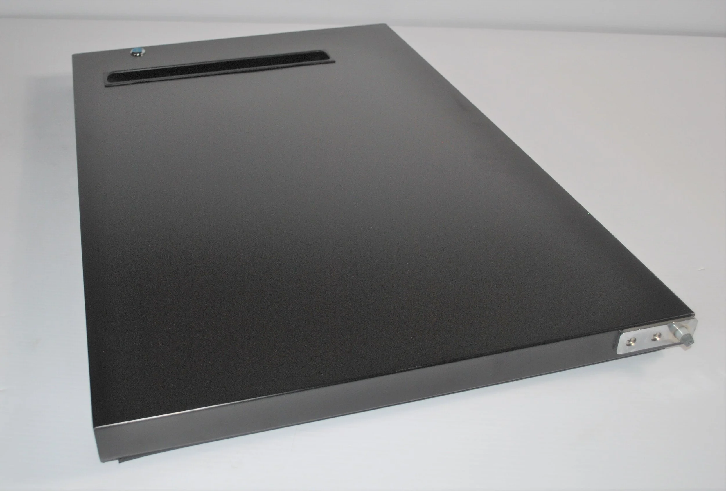 MIDDLE & RIGHT DOOR (SOILD BLACK) U72S03.jpg